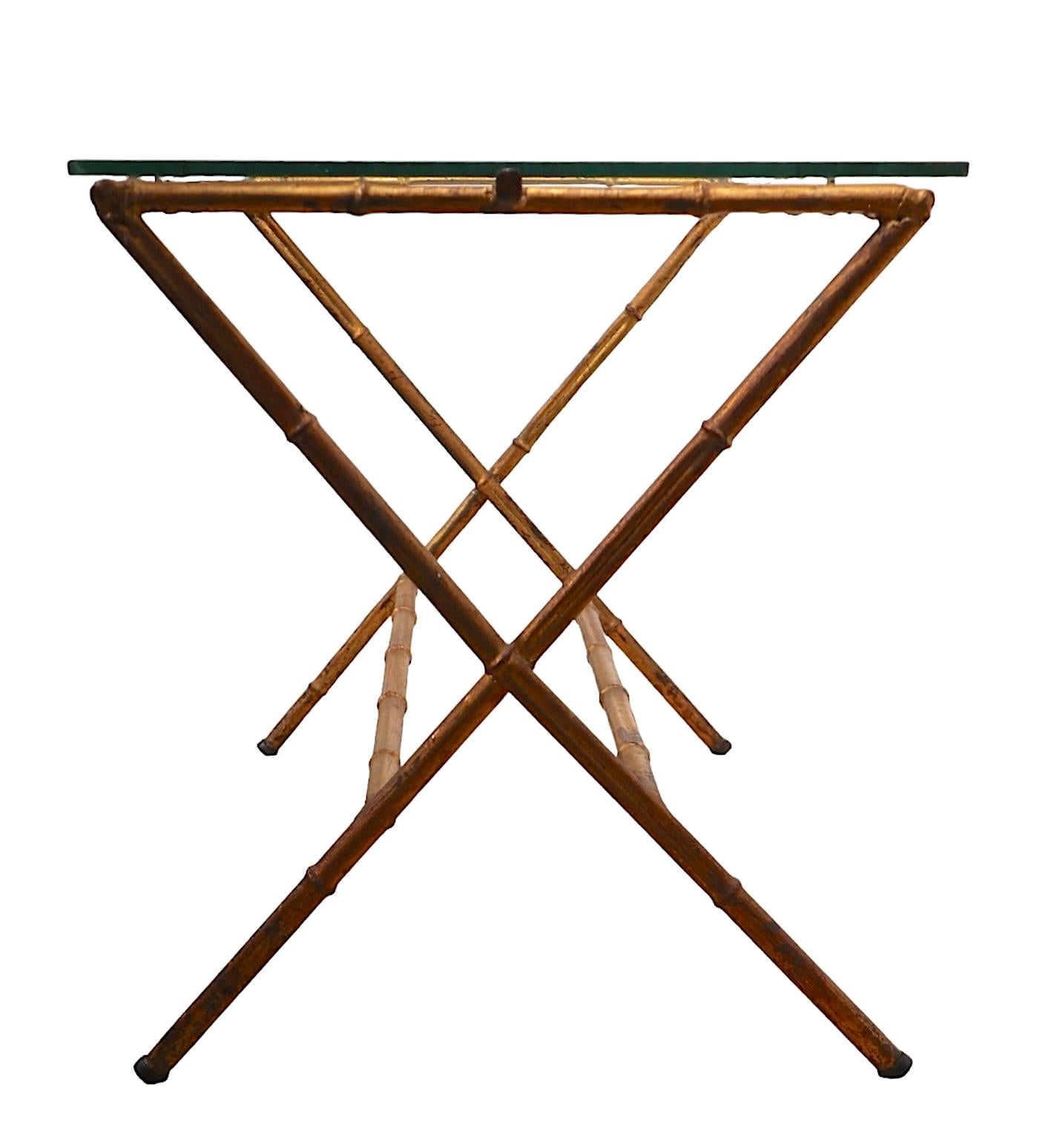 Table d'appoint en X et faux bambou doré fabriquée en Italie d'après la Maison Bagues en vente 3