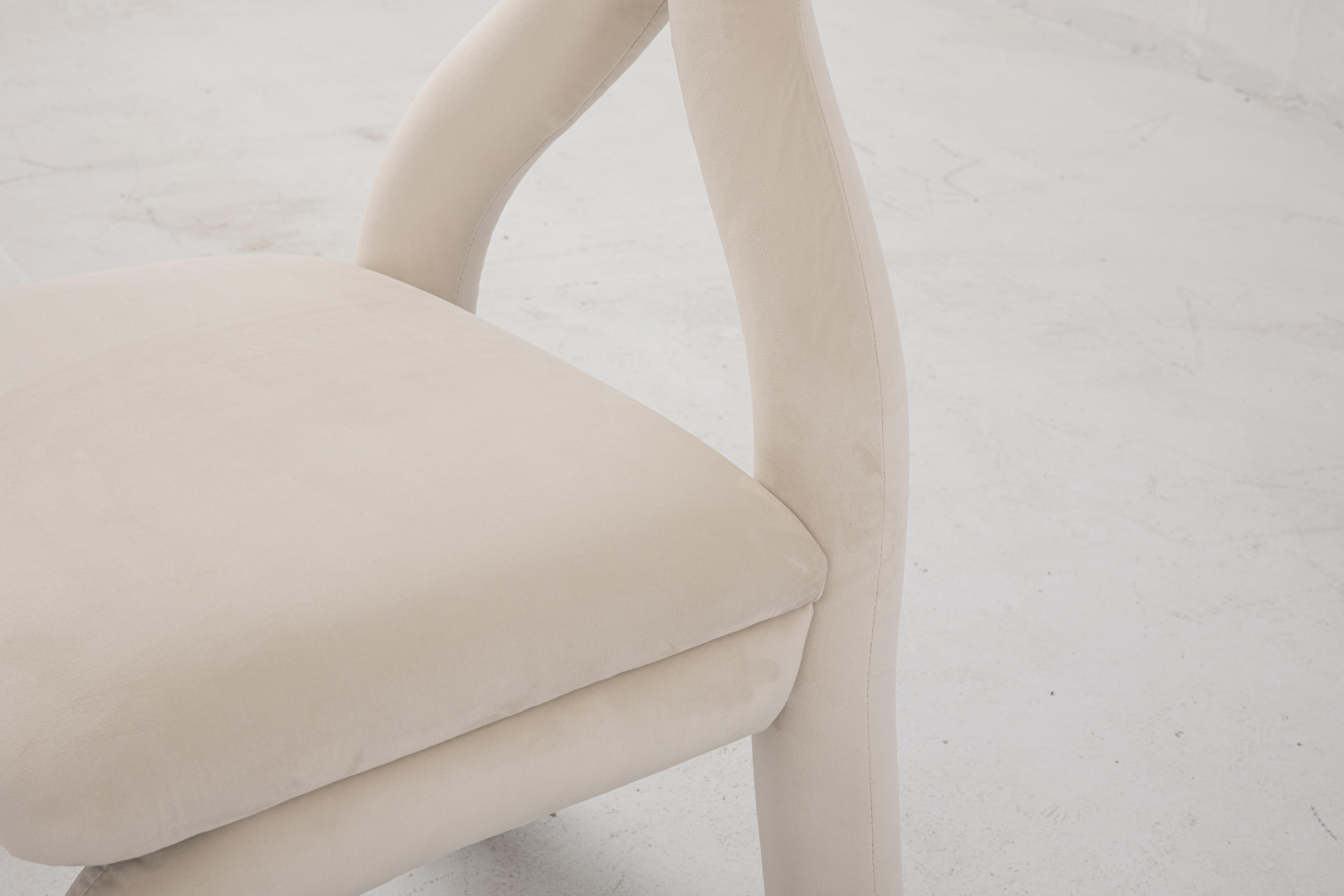 X Chair, Minimalist Cream Velvet Dining Chair For Sale 2