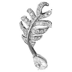 X Feather diamond necklace