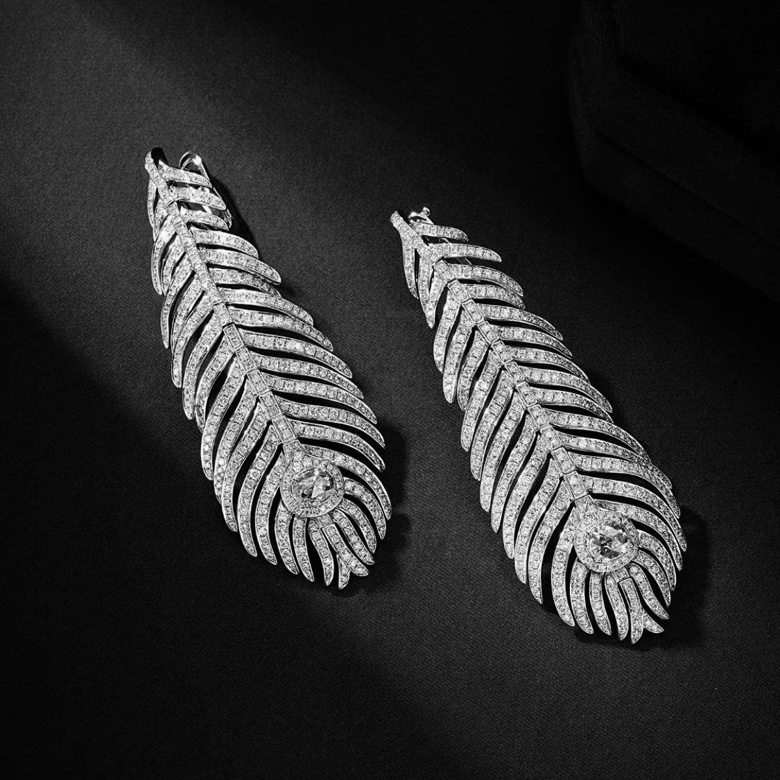 Taglio trillion X Piuma in vendita