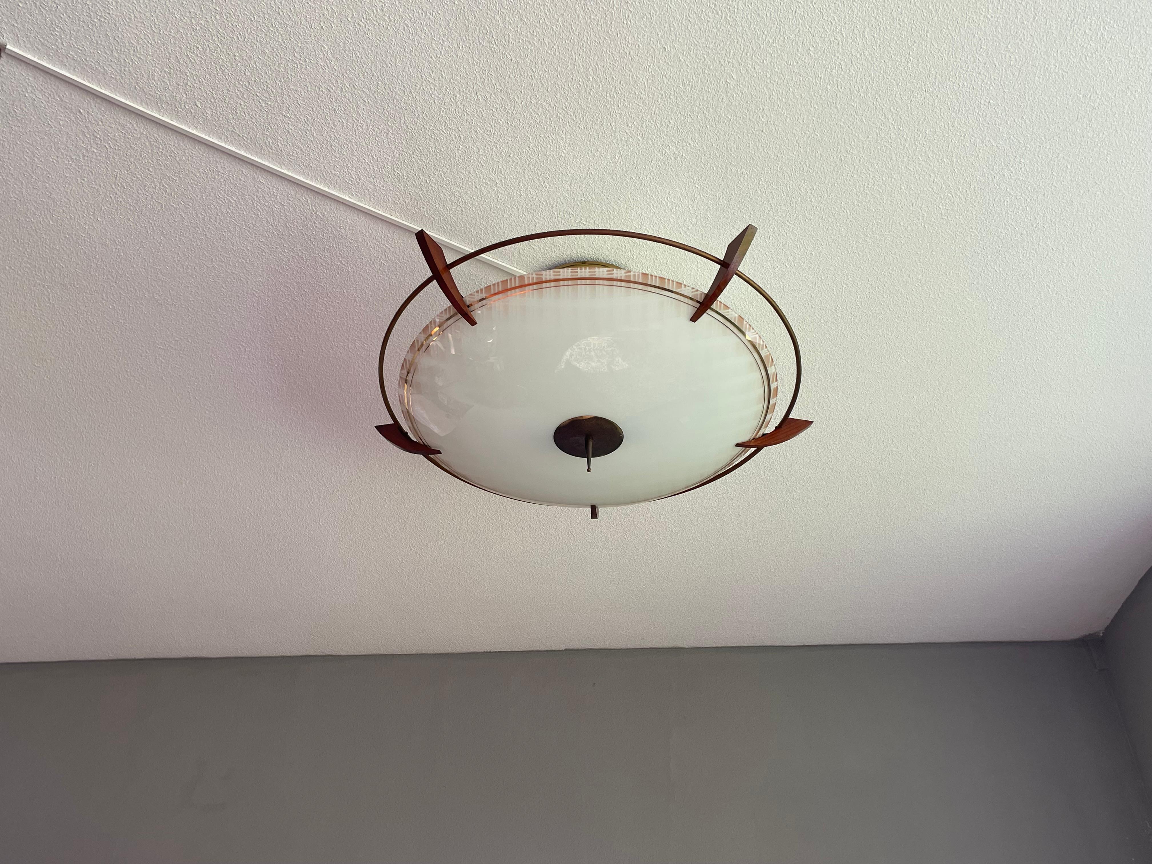 X Large 2 Light Midcentury Modern Mint Glass, Brass & Teakwood Flush Mount 1950s (Moderne der Mitte des Jahrhunderts)