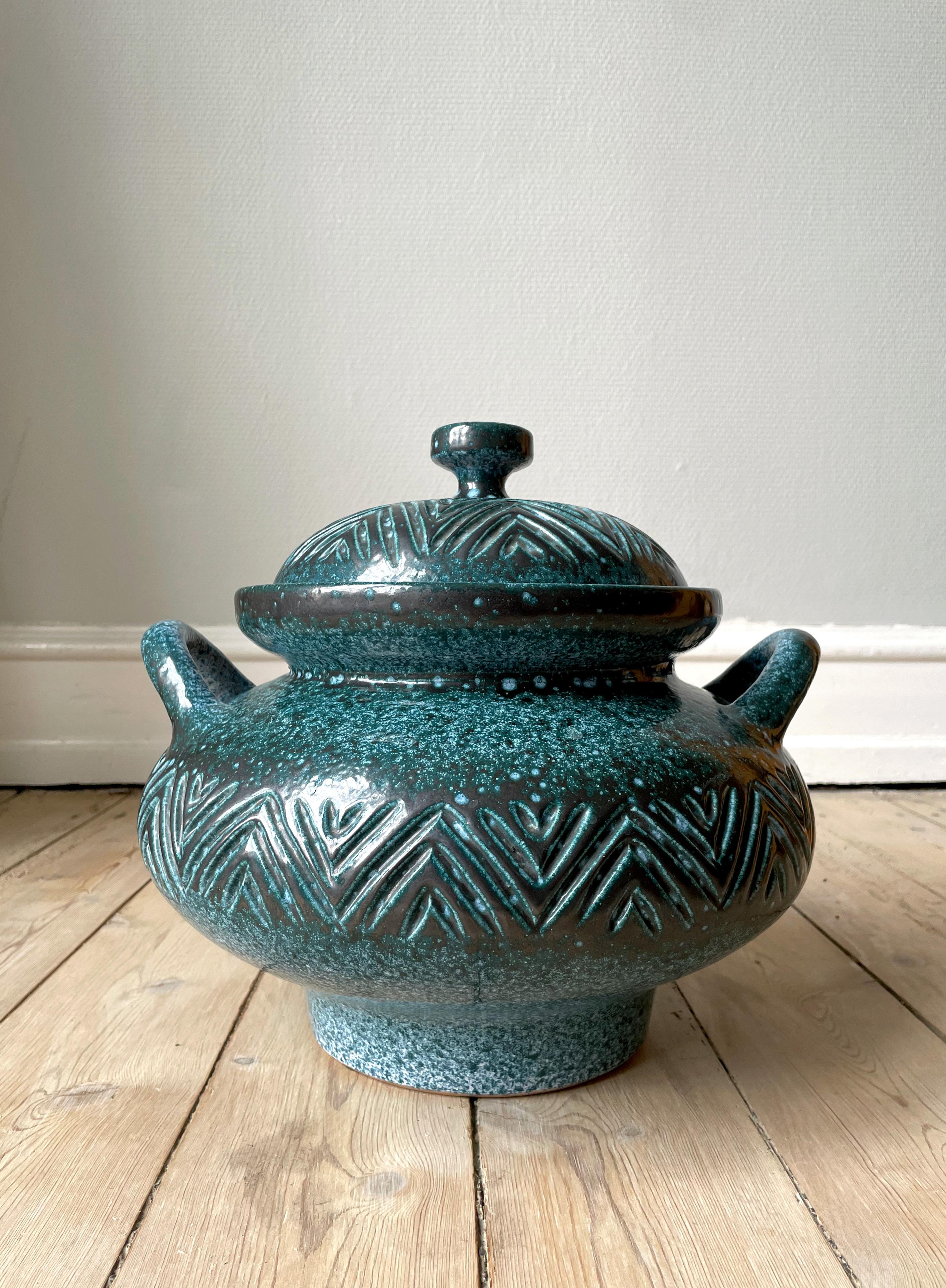Large Sea Green Ceramic Vintage Lidded Bowl, 1960s 1