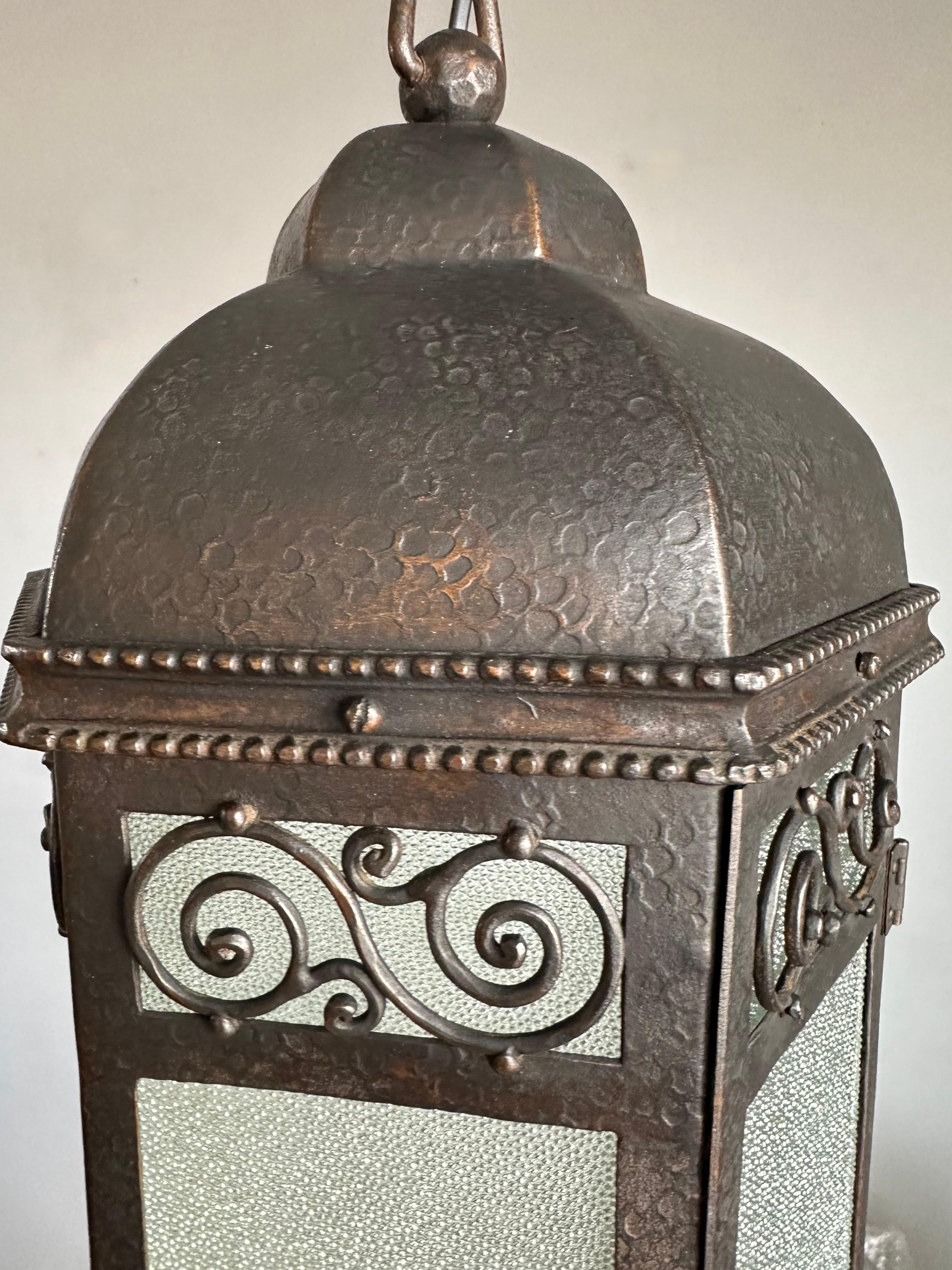 Extra Large Arts & Crafts Wrought Iron Porch or Hallway Pendant Light / Lantern In Excellent Condition For Sale In Lisse, NL