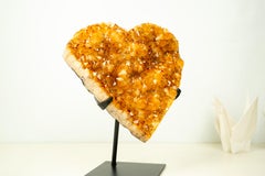 Grand cœur en citrine orange sur socle