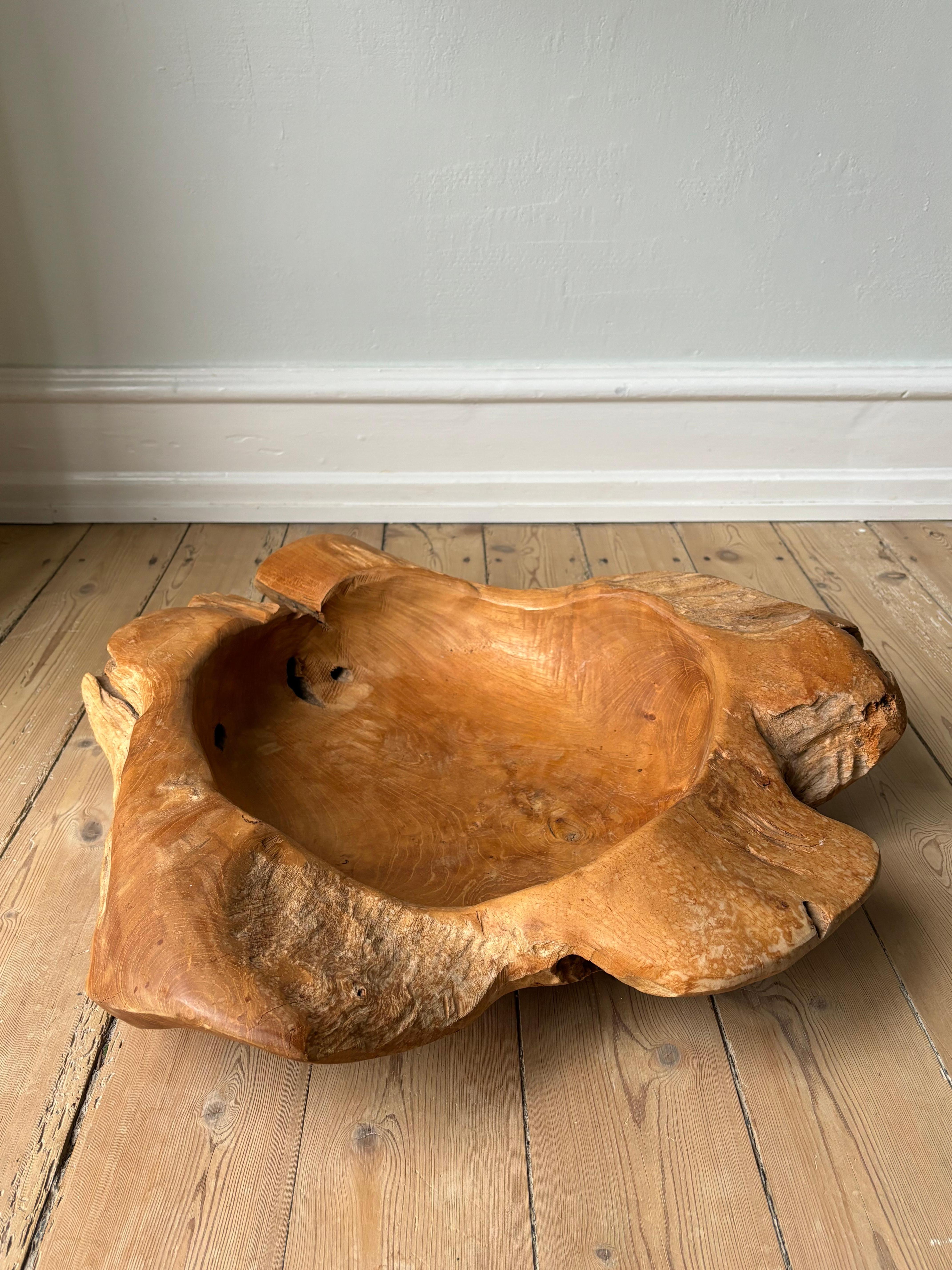 X-Large Vintage French Olive Wood Bowl, Early 20th Century For Sale 2