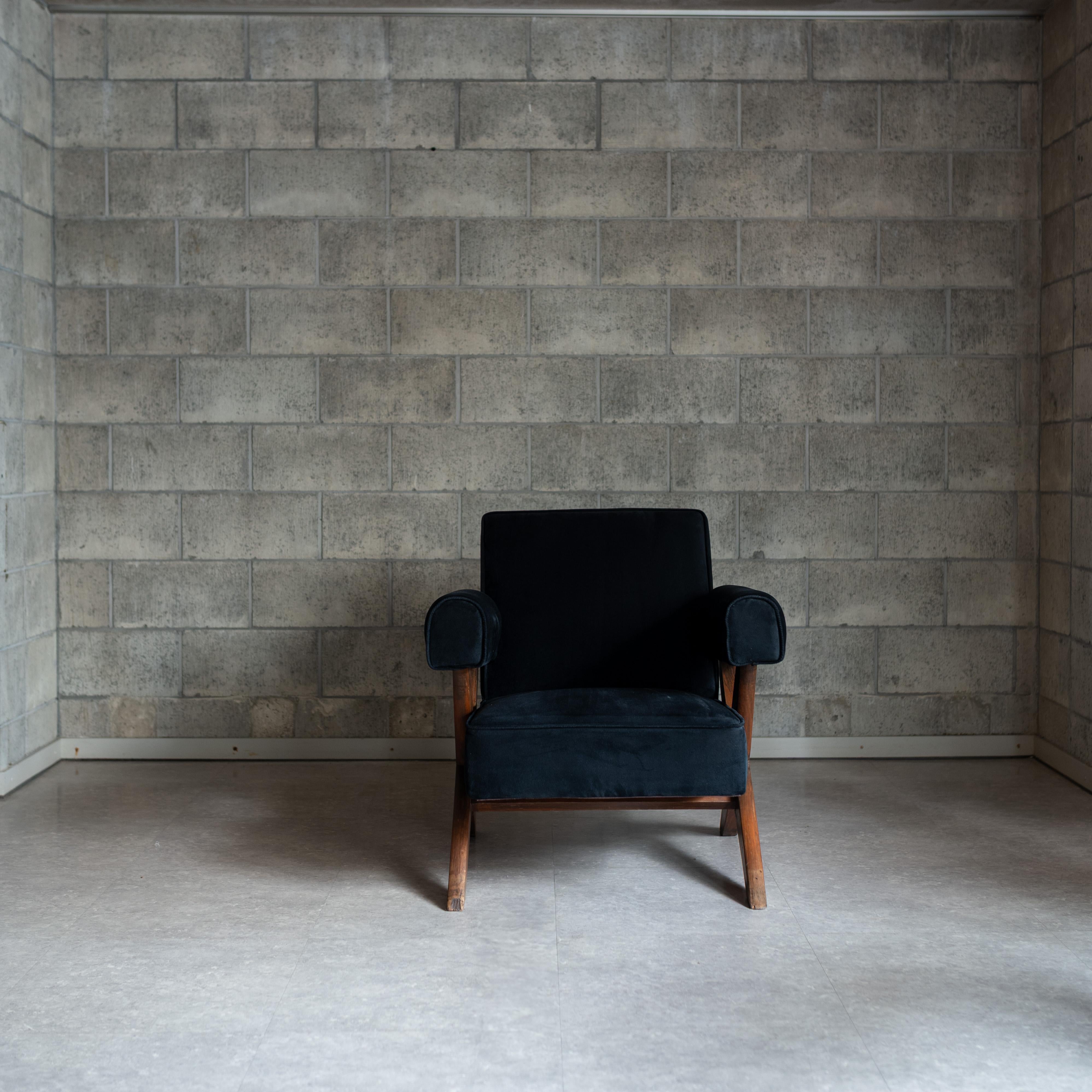 Sillón con patas en X de Pierre Jeanneret, Años 60, India Indio en venta