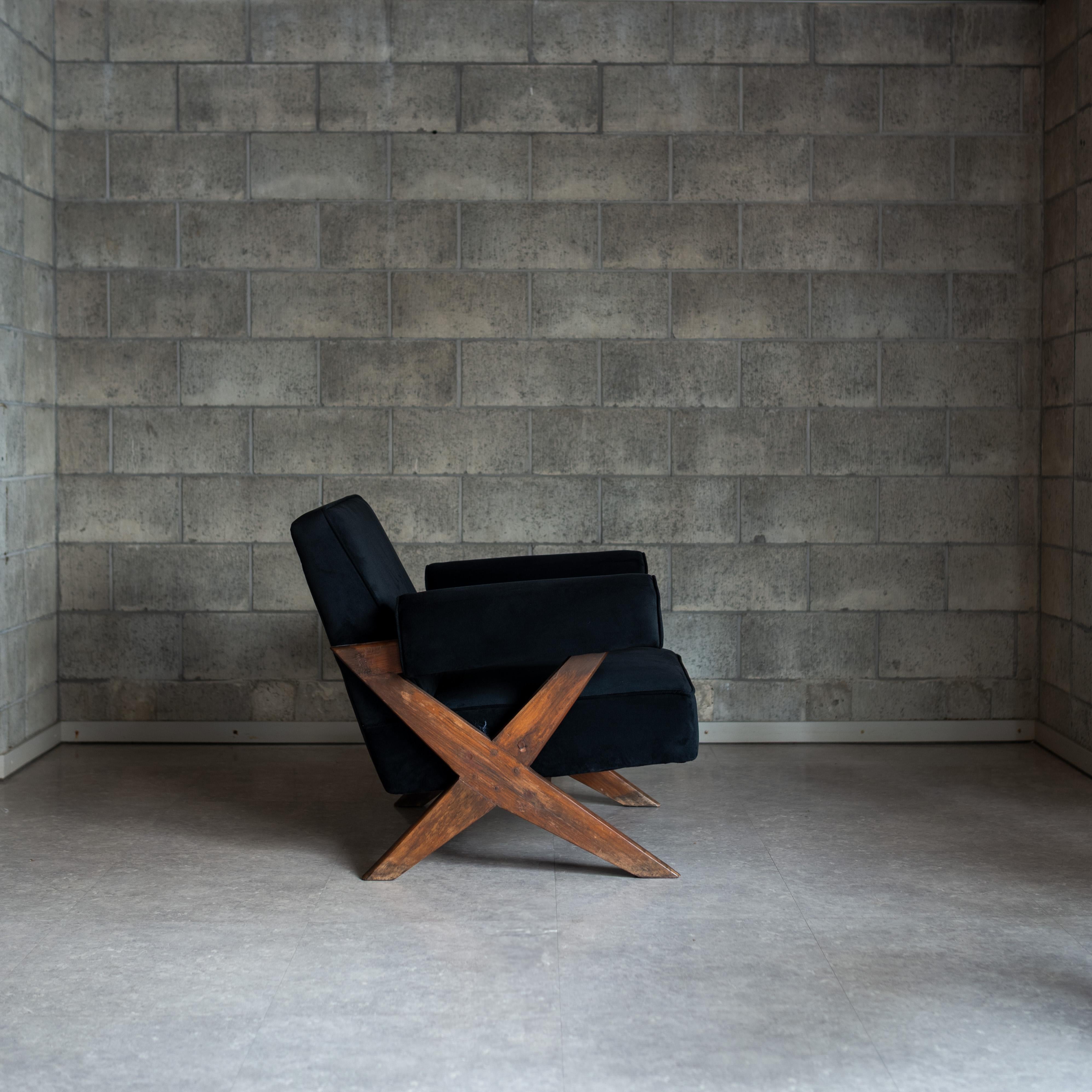 Sillón con patas en X de Pierre Jeanneret, Años 60, India en Bueno estado para la venta en Tokyo, Tokyo