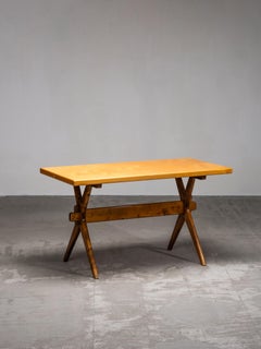 Table à piétement en X par Ilmari Tapiovaara pour Keravan Puuteollisuus Oy, Finlande, années 1950