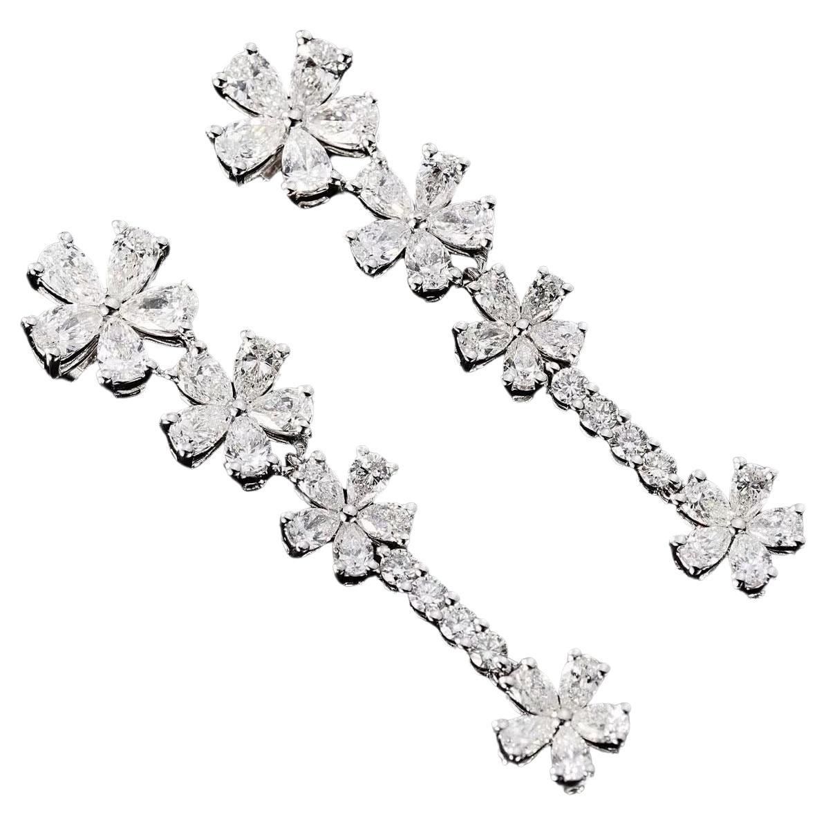 X Orecchini con diamanti lilla in vendita