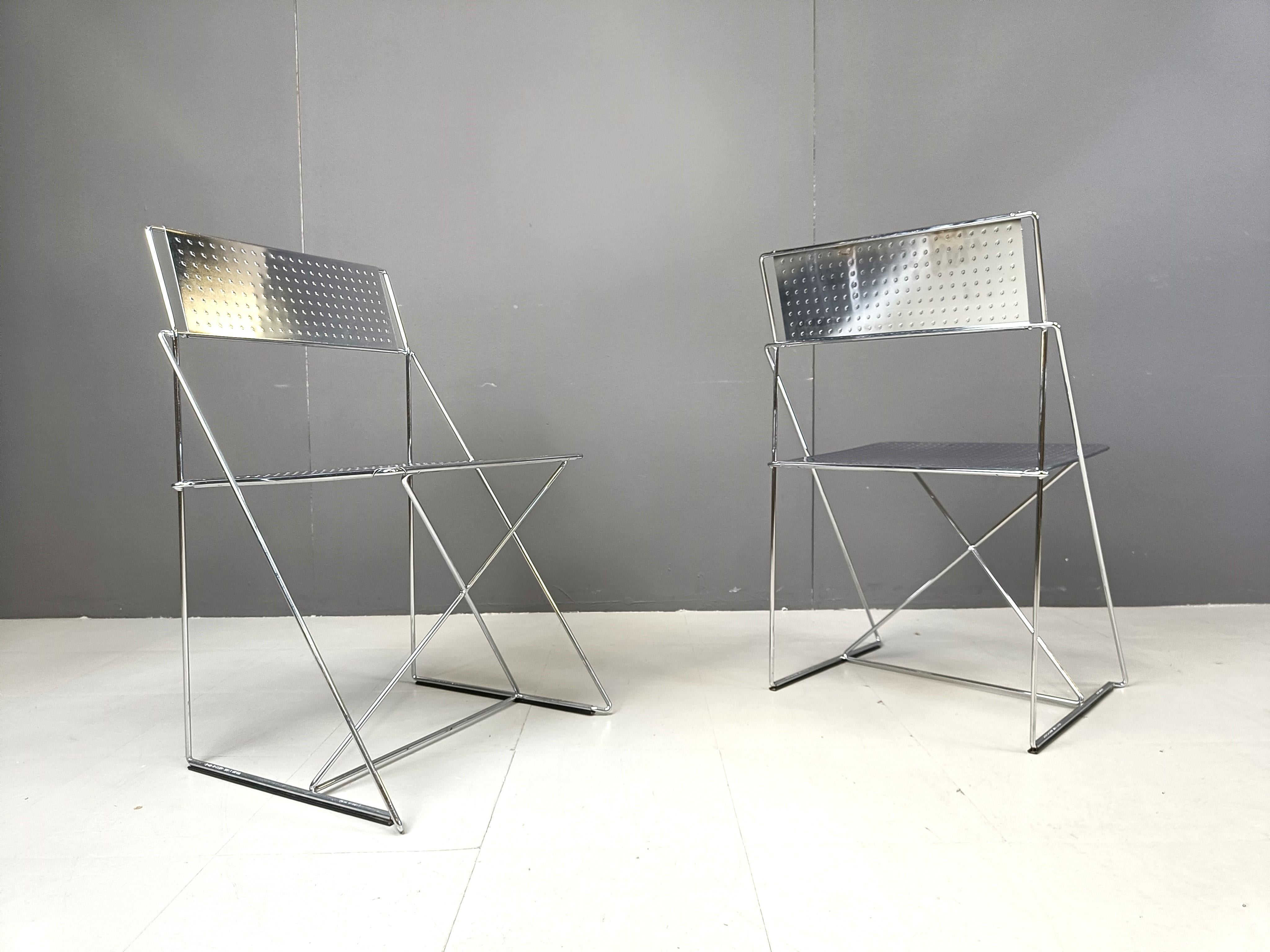 Mid-Century moderno Sedie X-Line di Niels Jorgen Haugesen per Magis, 1977, set di 4 pezzi