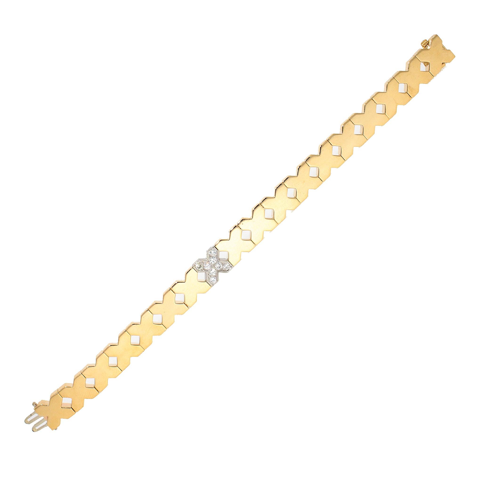 14 kt Yellow Gold
Diamond: 0.40 ct twd
Length: 6.75 inches
Total Weight: 24.4 grams