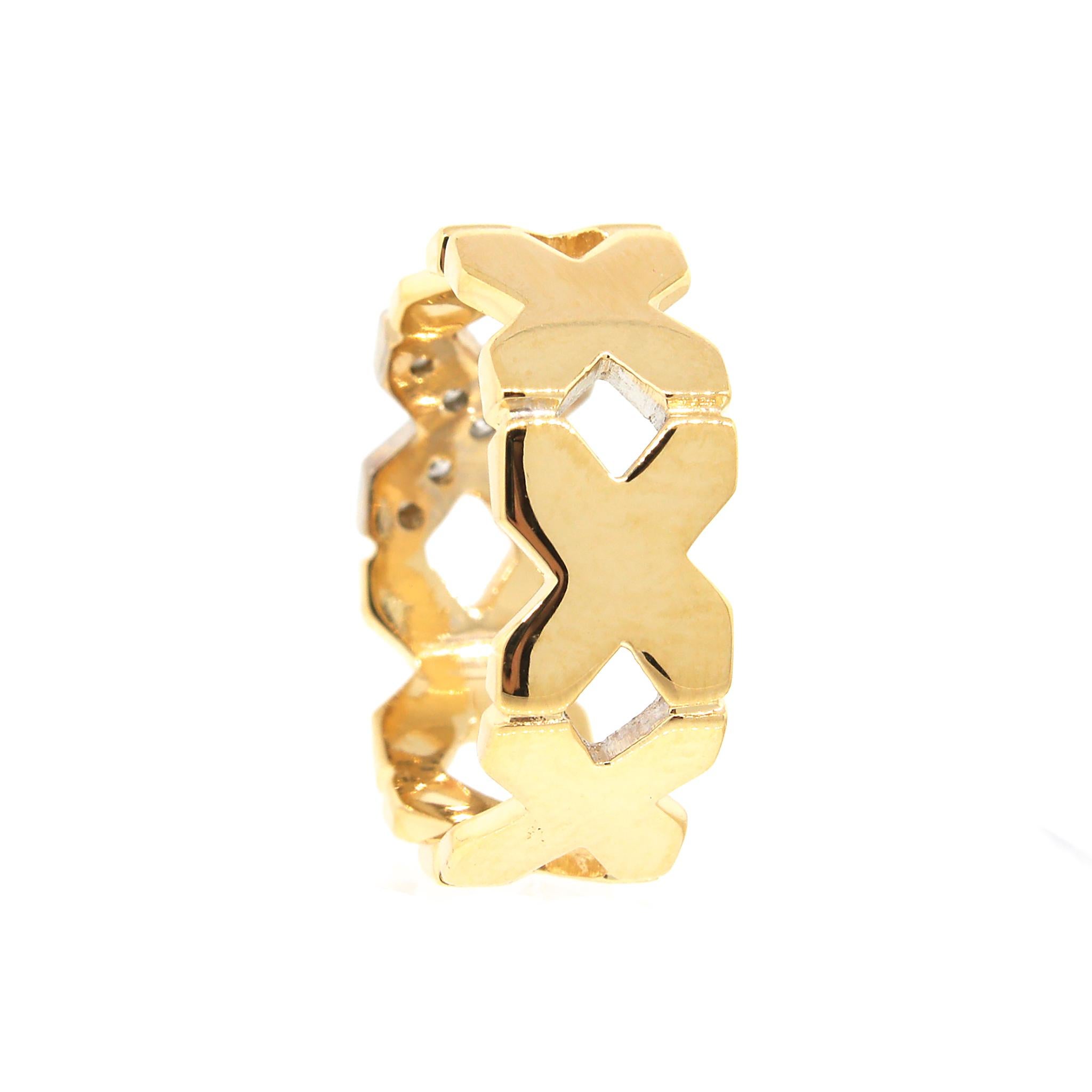 X signifie Bisous Bague en or massif avec diamant Bon état - En vente à New York, NY