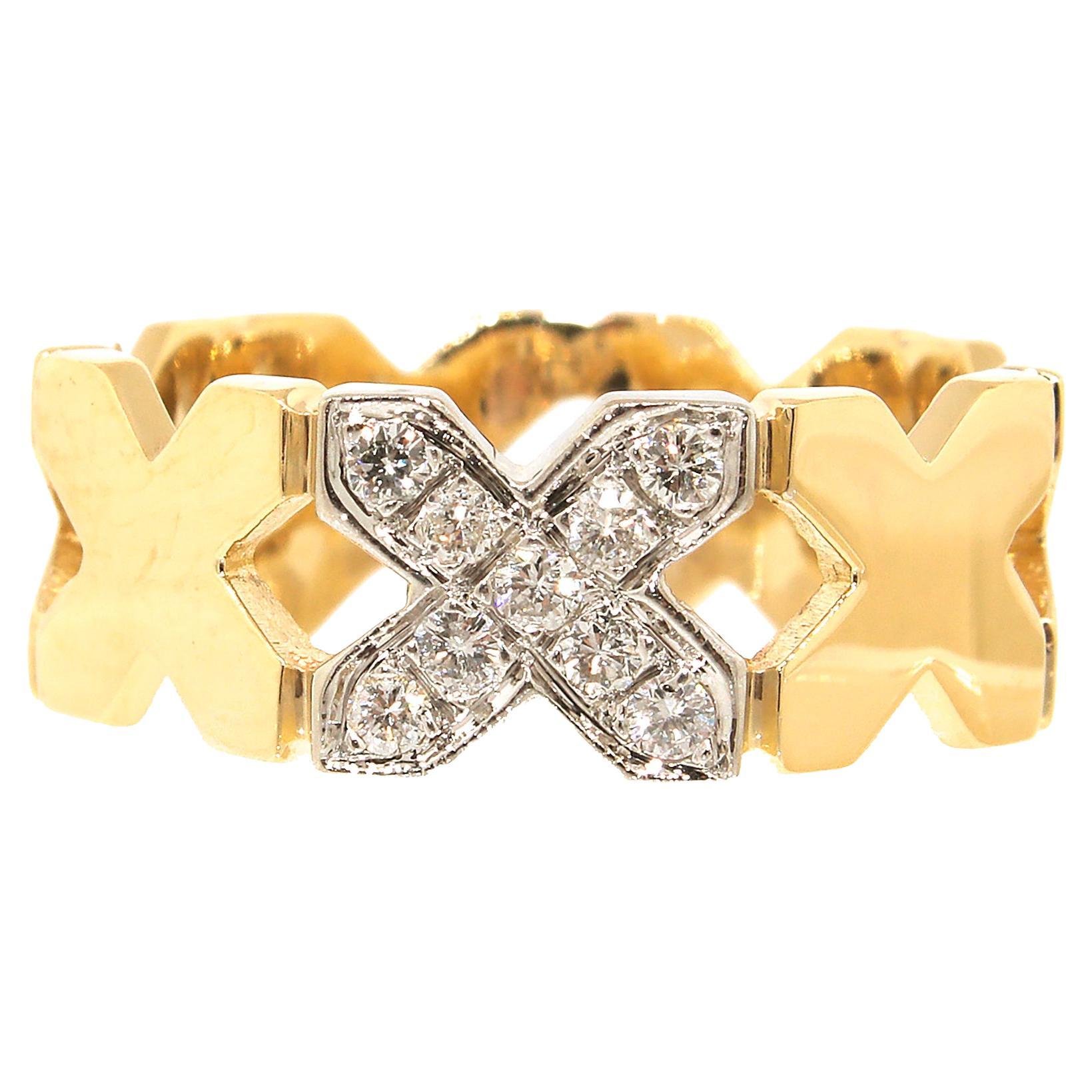 X bedeutet Kissen-Diamantring aus massivem Gold im Angebot