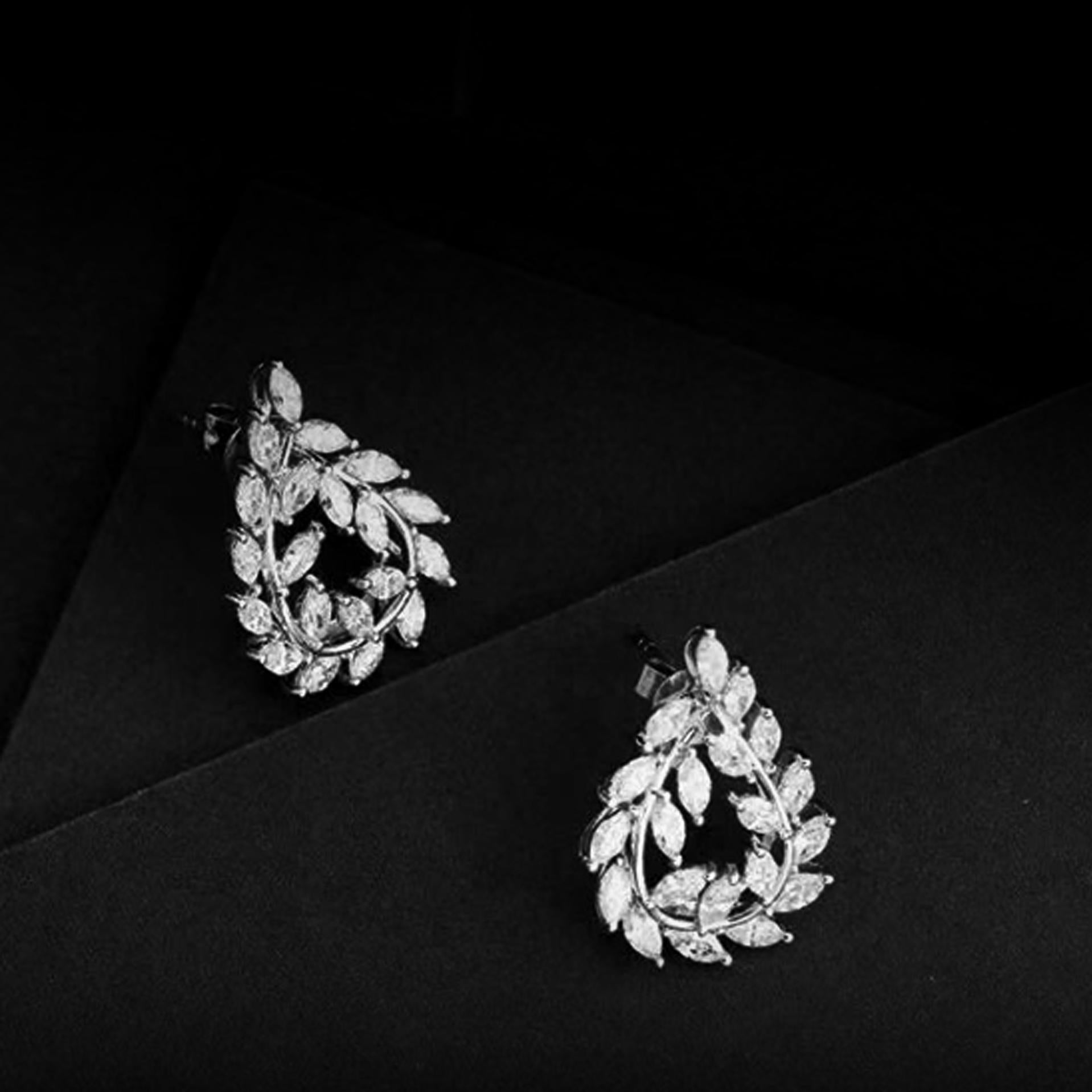 Spring doesn’t have to come early. Winter frost won’t be late. The past will pass. Everything that should come is on its way.

X Olivia Earrings , well balanced of wisdom and beauty, cherishing the joy of life presented by AtelierX