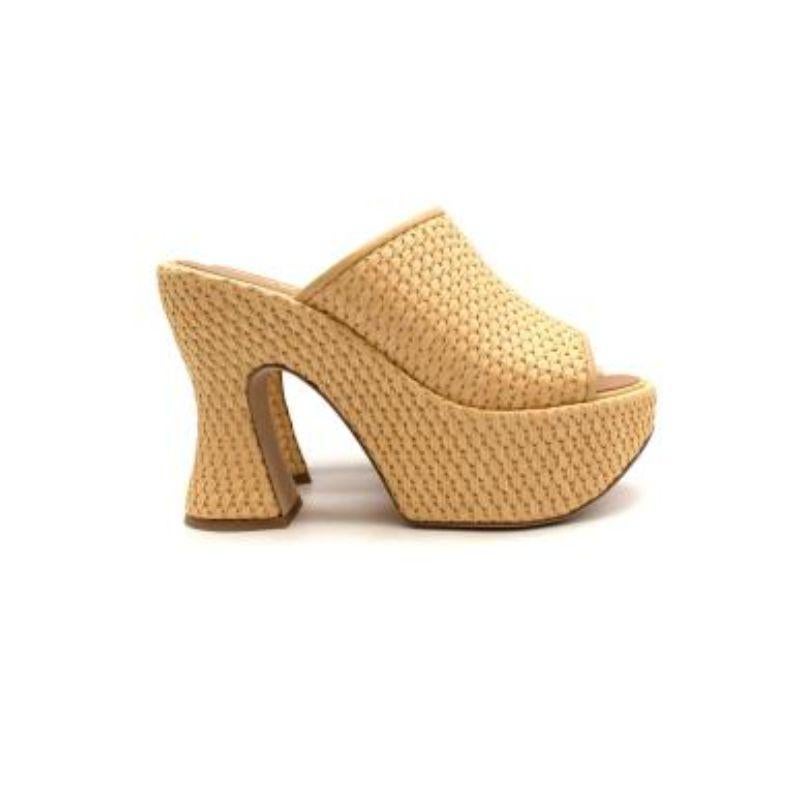 Loewe X Paula's Ibiza 125 sandfarbene Raffiabast-Plateau-Pantoletten
 
 -skulpturaler geschwungener Absatz
 -Große Plattform
 -Gewebtes Raffia
 -Rücken öffnen
 -Größengetreu
 
 Hergestellt in Italien
 
 BITTE BEACHTEN SIE, DASS ES SICH BEI DIESEN
