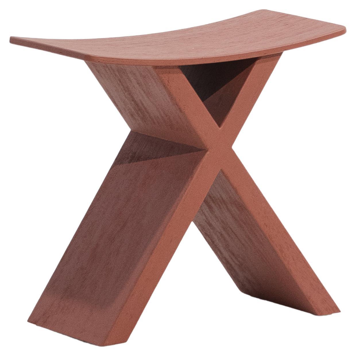 X, Taburete de Madera de Vaina de Mono Soli Rojo Rugoso en venta