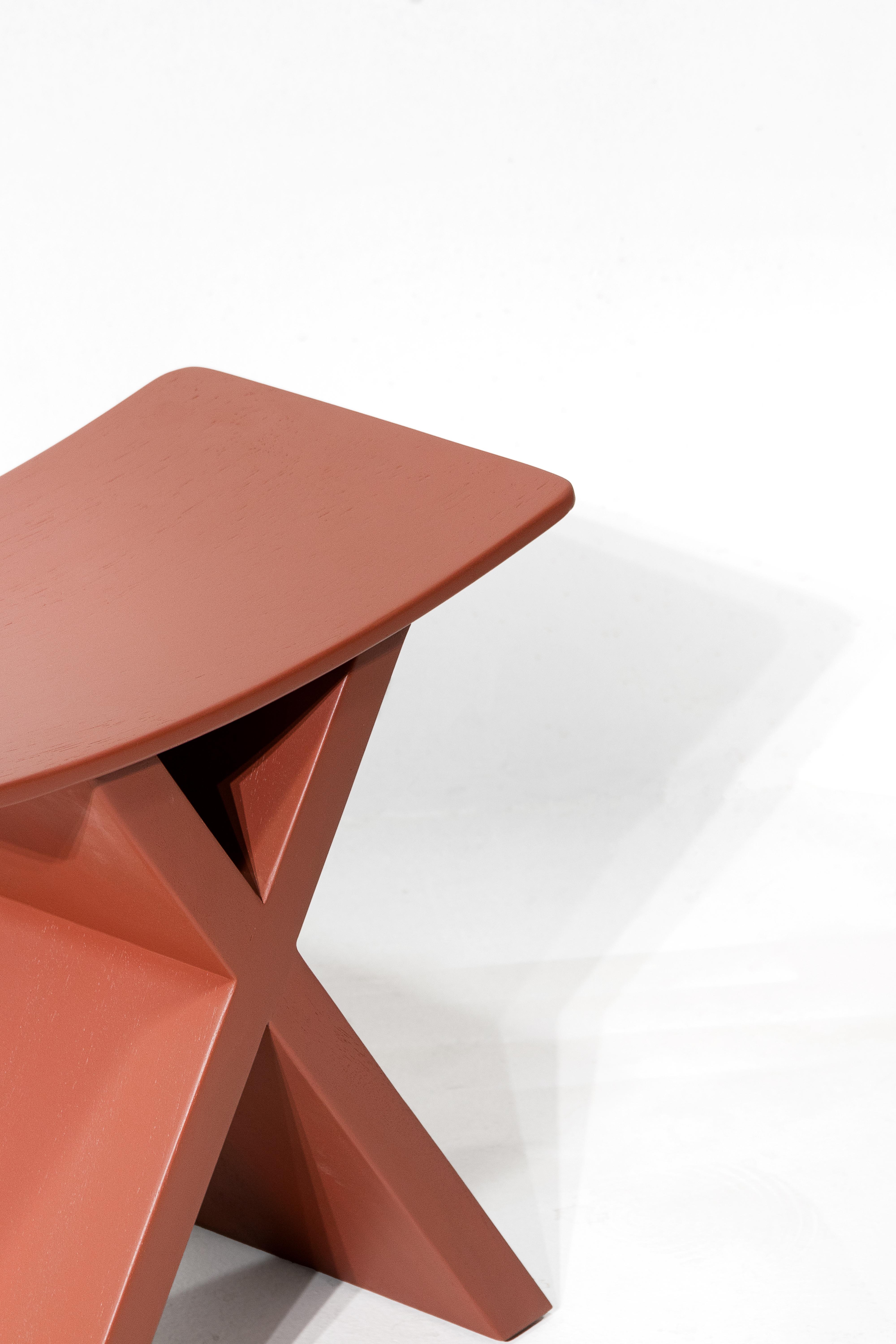 X, Soli Red Monkey Pod Wood Stool In New Condition For Sale In Chiangmai, TH