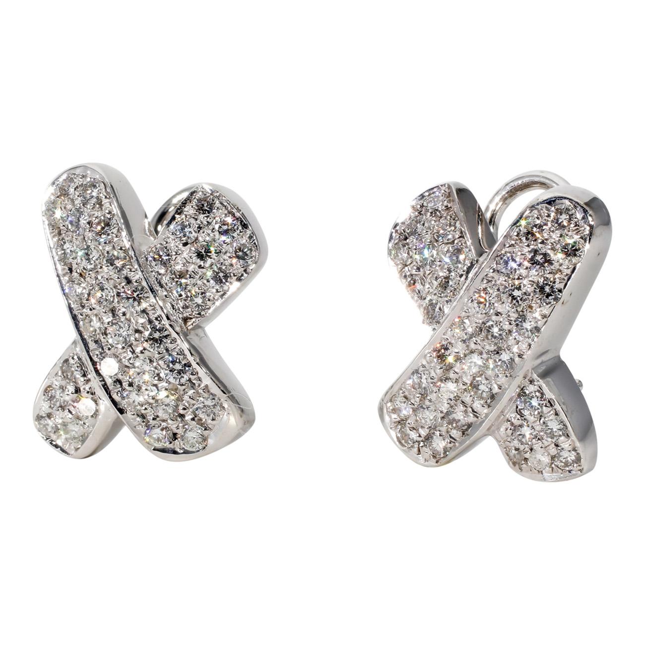 Orecchini a clip francesi a X con diamanti rotondi incastonati. D1,80ct.t.w.