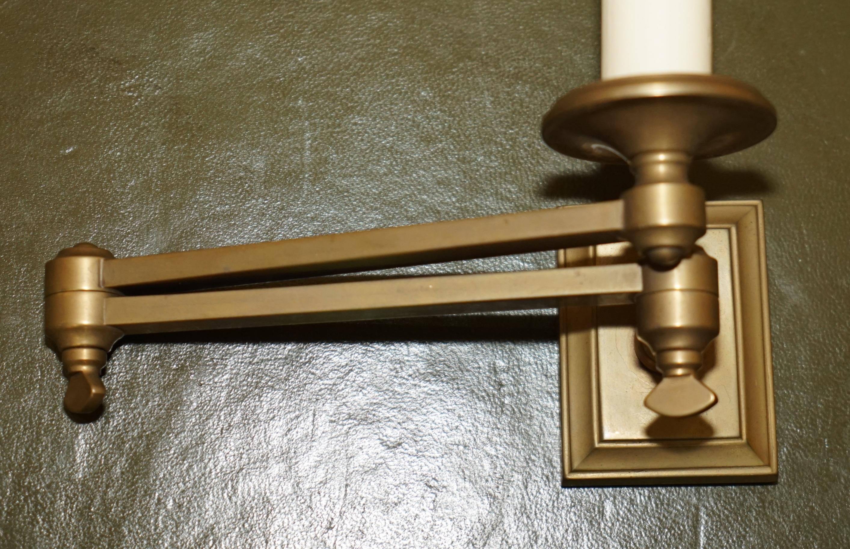 x2 pares de candelabros de pared articulados de latón dorado y bronceado Georgiano en venta