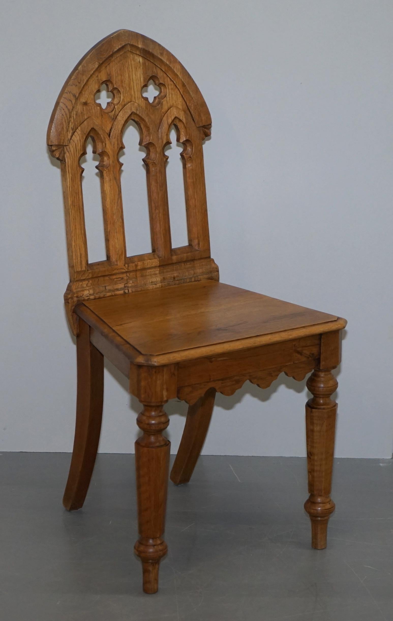 X4 Amazing Vintage Gothic Steeple Back Dining Chairs Lovely Pugin Style Carving For Sale 3