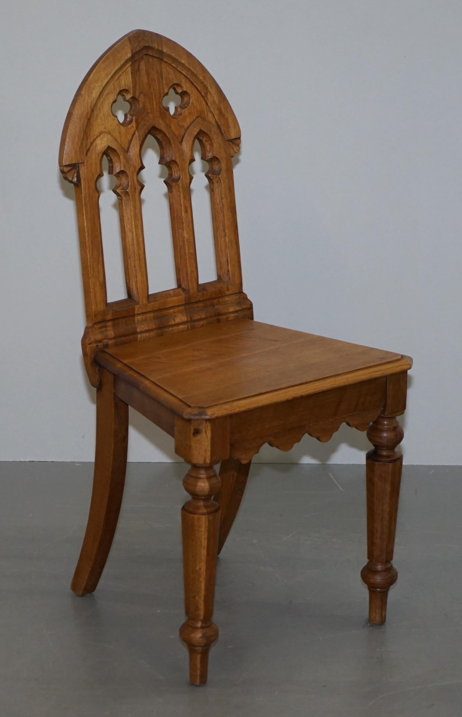 X4 Amazing Vintage Gothic Steeple Back Dining Chairs Lovely Pugin Style Carving For Sale 7