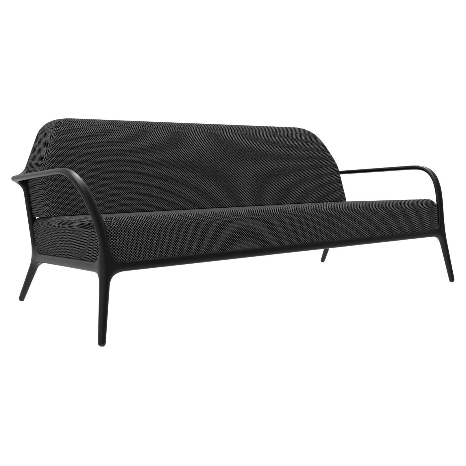 Xaloc Schwarzes Sofa von MOWEE im Angebot