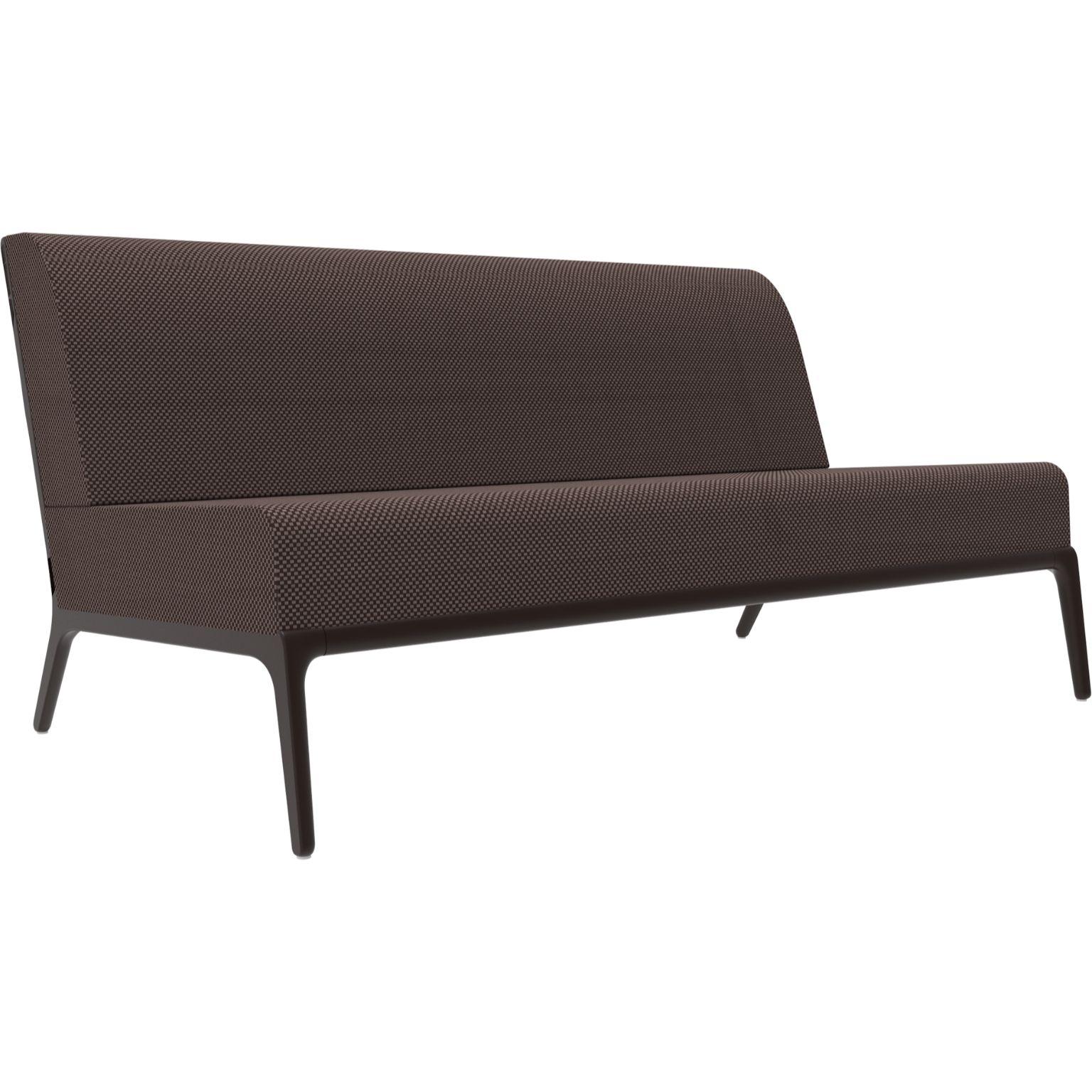 Xaloc Central 160 Chocolate Modular sofa by MOWEE
Dimensions: D100 x W160 x H81 cm (Seat Height 42cm)
Material: Aluminum, Textile
Weight: 35.5 kg
Also Available in different colors and finishes. 

 Xaloc synthesizes the lines of interior