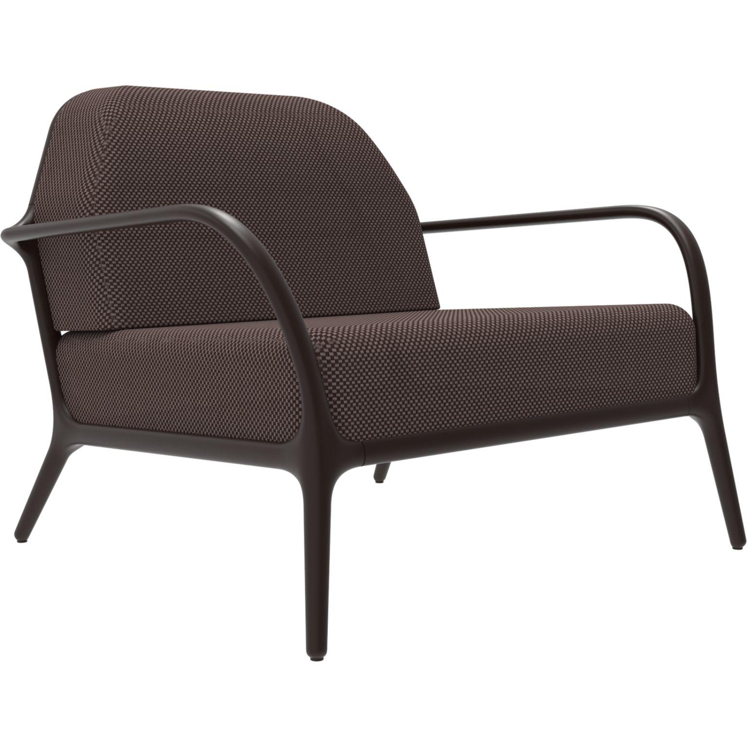 Sillón Amchair Xaloc Chocolate by MOWEE
Dimensiones: P 100 x An 102 x Al 81 cm (Altura del asiento 42 cm)
Material: Aluminio, Tapicería
Peso: 29 kg
También disponible en distintos colores y acabados. Póngase en contacto con nosotros.

 Xaloc