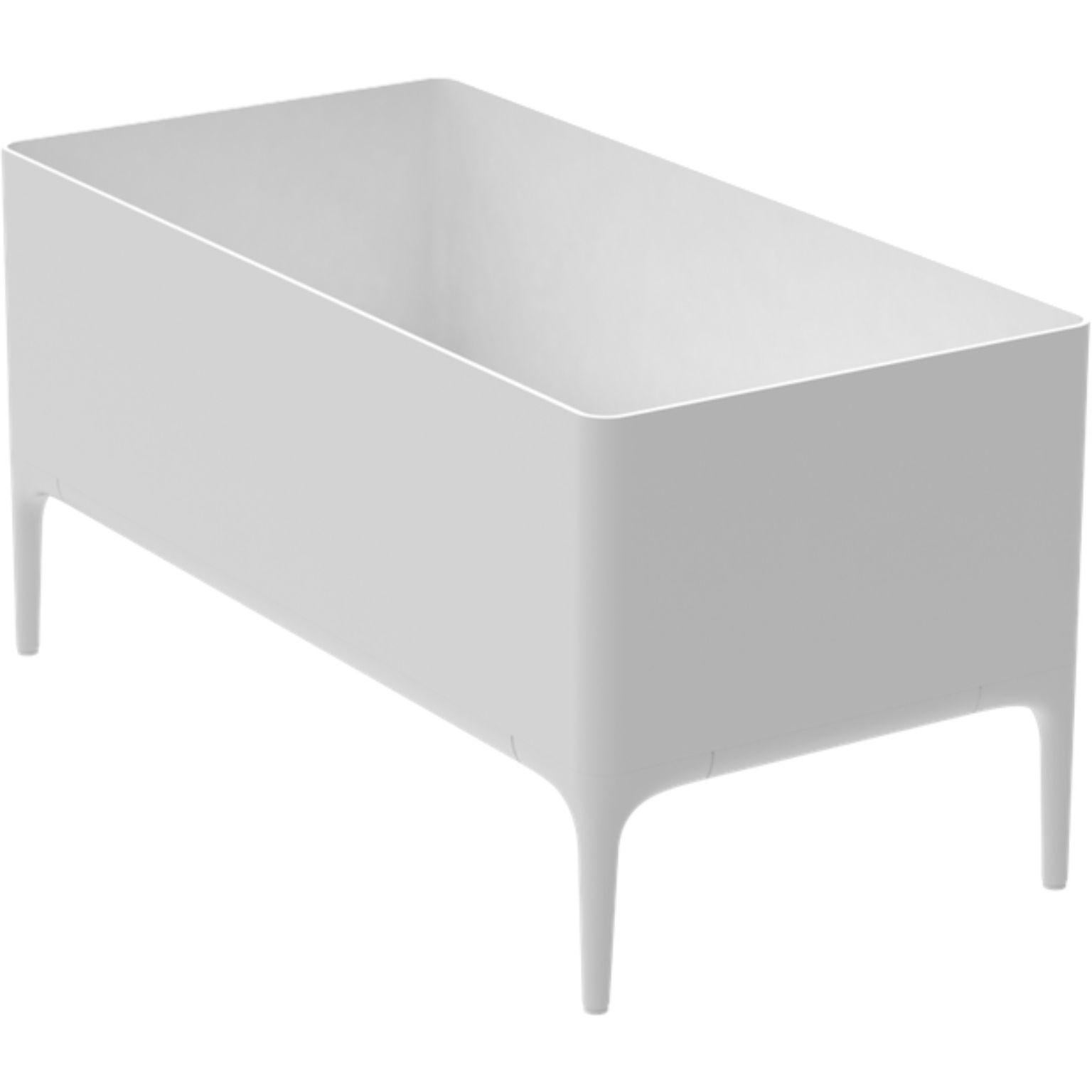 Xaloc white planter by MOWEE
Dimensions: D90 x W45 x H45 cm
Material: aluminium
Weight: 11 kg
Also available in different colours and finishes. 

 Xaloc synthesizes the lines of interior furniture to extrapolate to the exterior, creating an