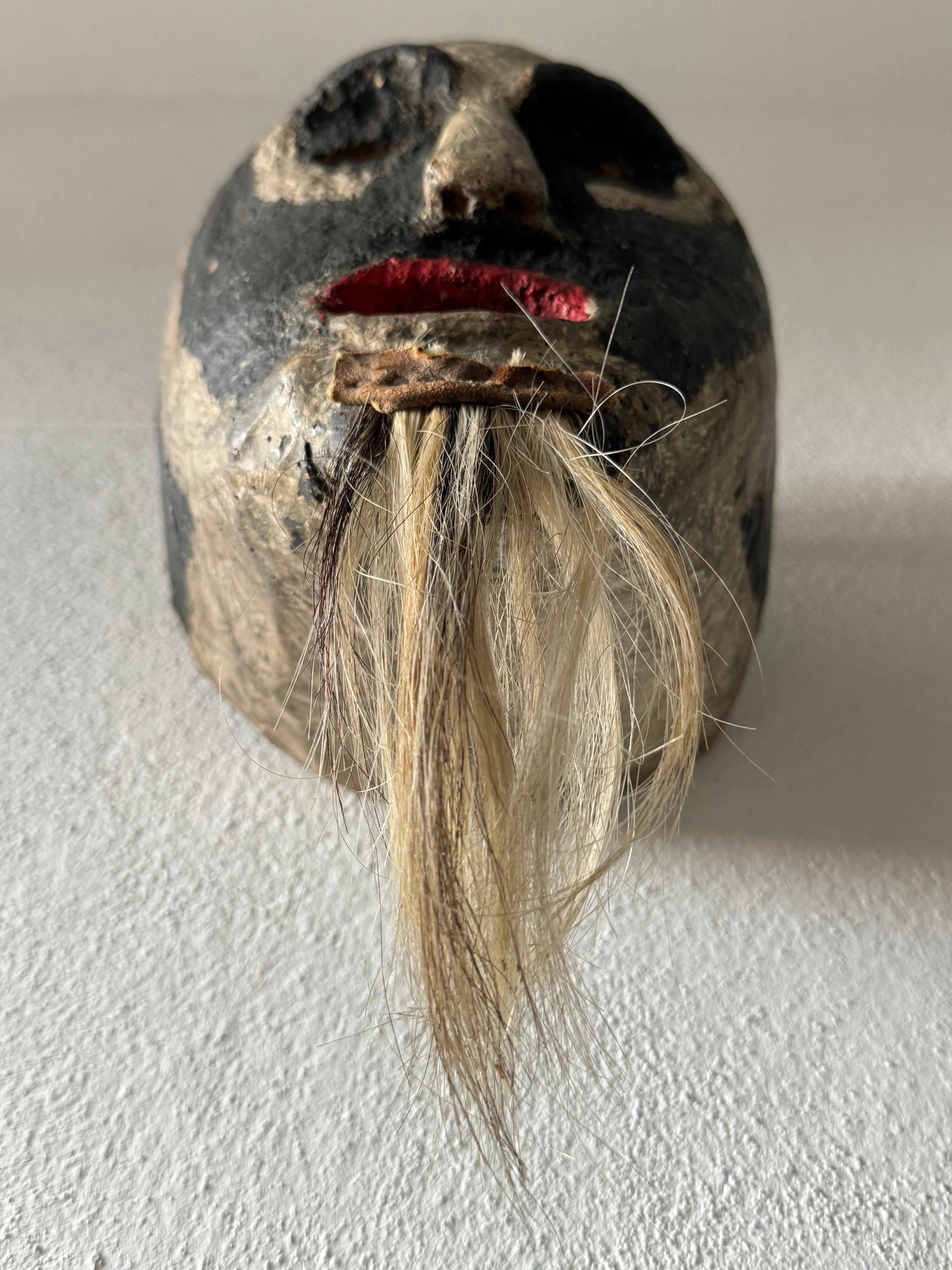 Xantolo Mask From The Huasteca Region Of Hidalgo, Mexico, 1970´s In Fair Condition For Sale In San Miguel de Allende, Guanajuato