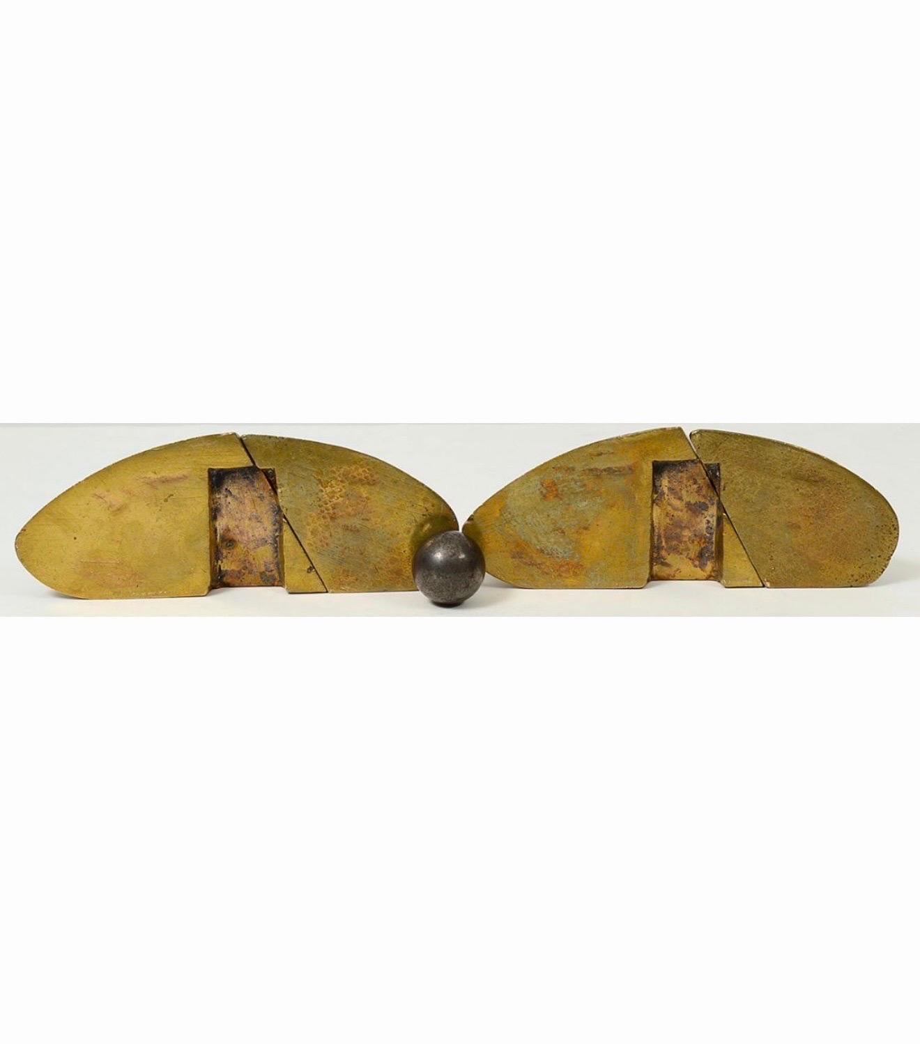 Sculpture abstraite architecturale espagnole catalane Xavier Corbero en bronze et acier en vente 9