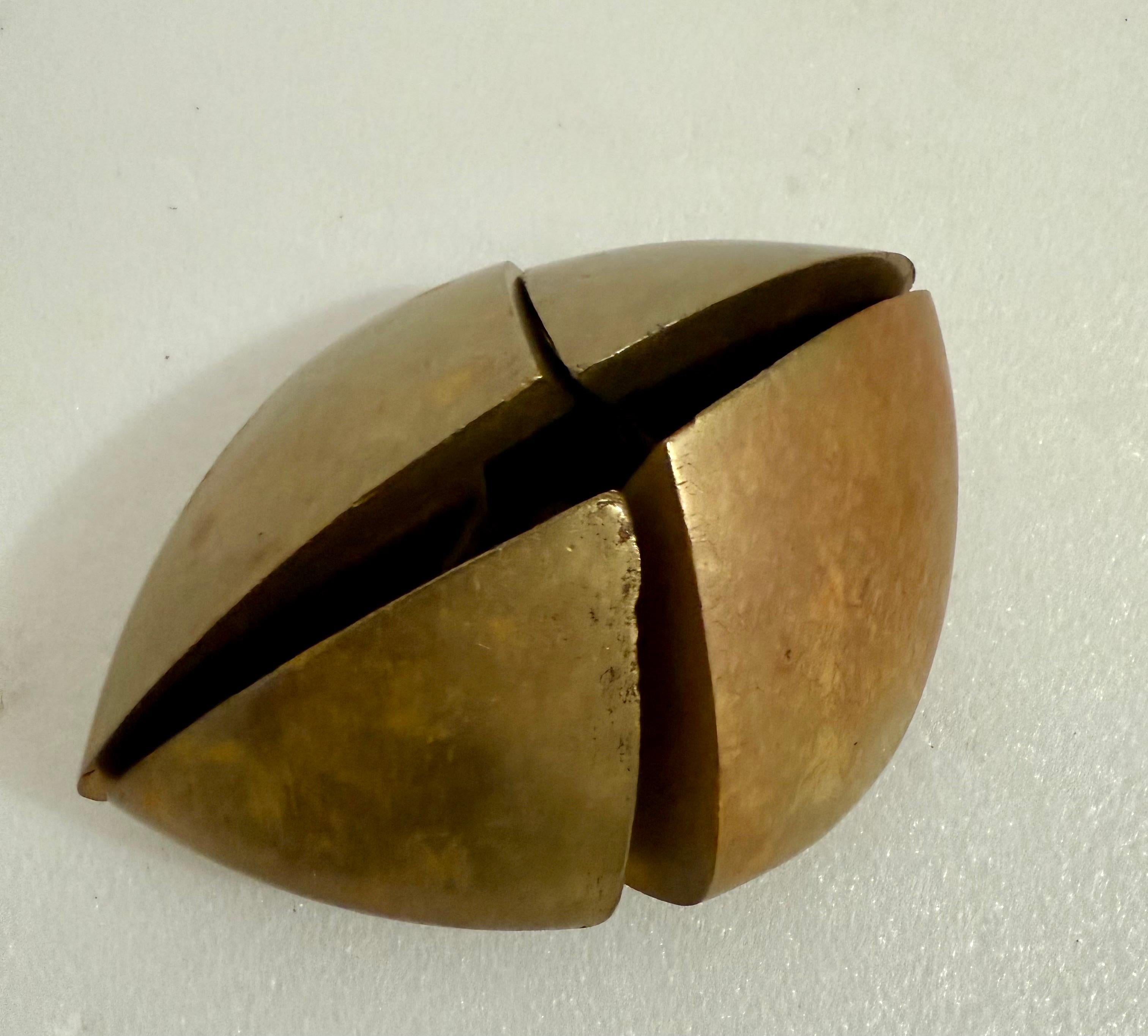 Sculpture abstraite architecturale espagnole catalane Xavier Corbero en bronze et acier en vente 2