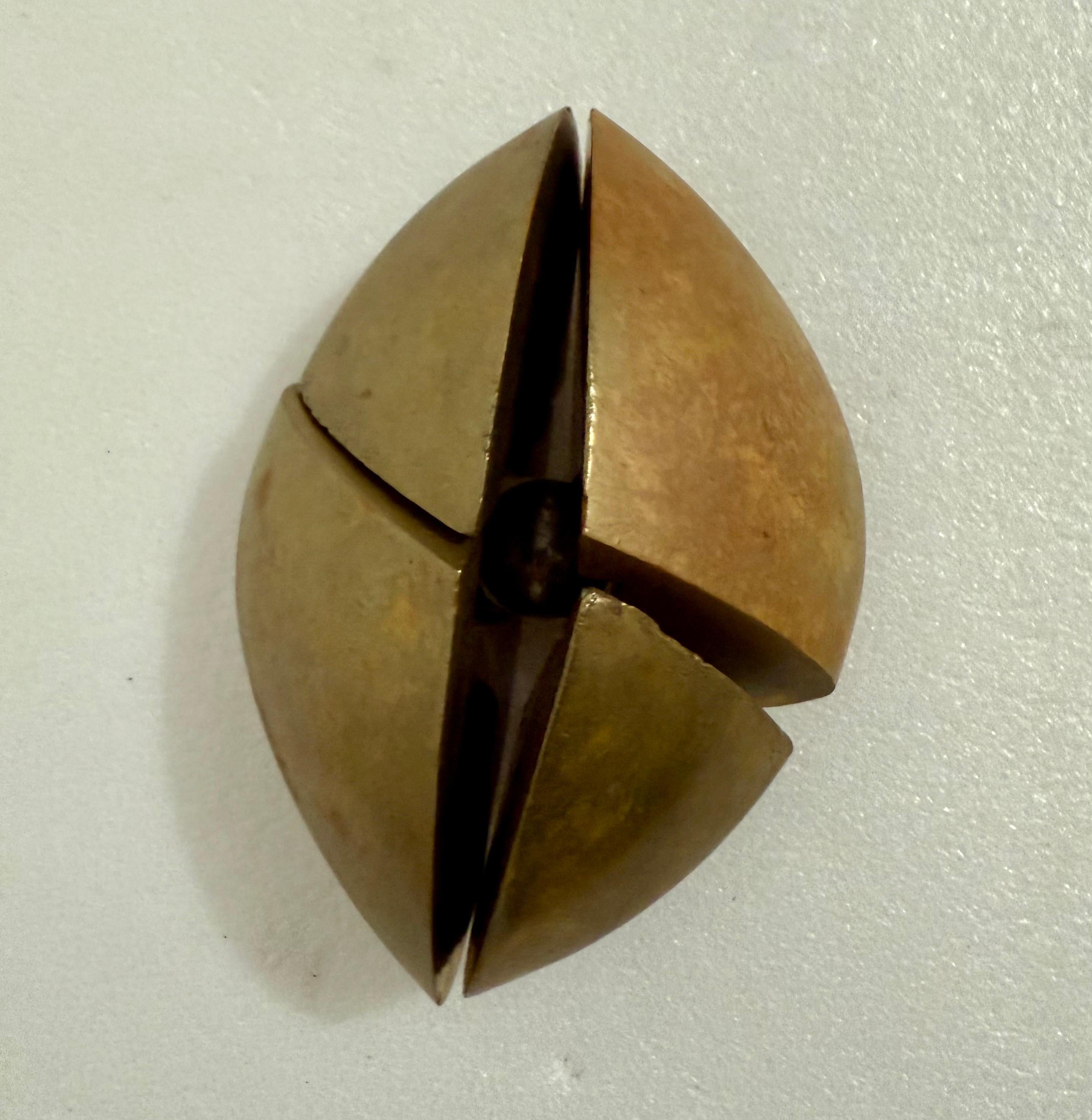 Sculpture abstraite architecturale espagnole catalane Xavier Corbero en bronze et acier en vente 4