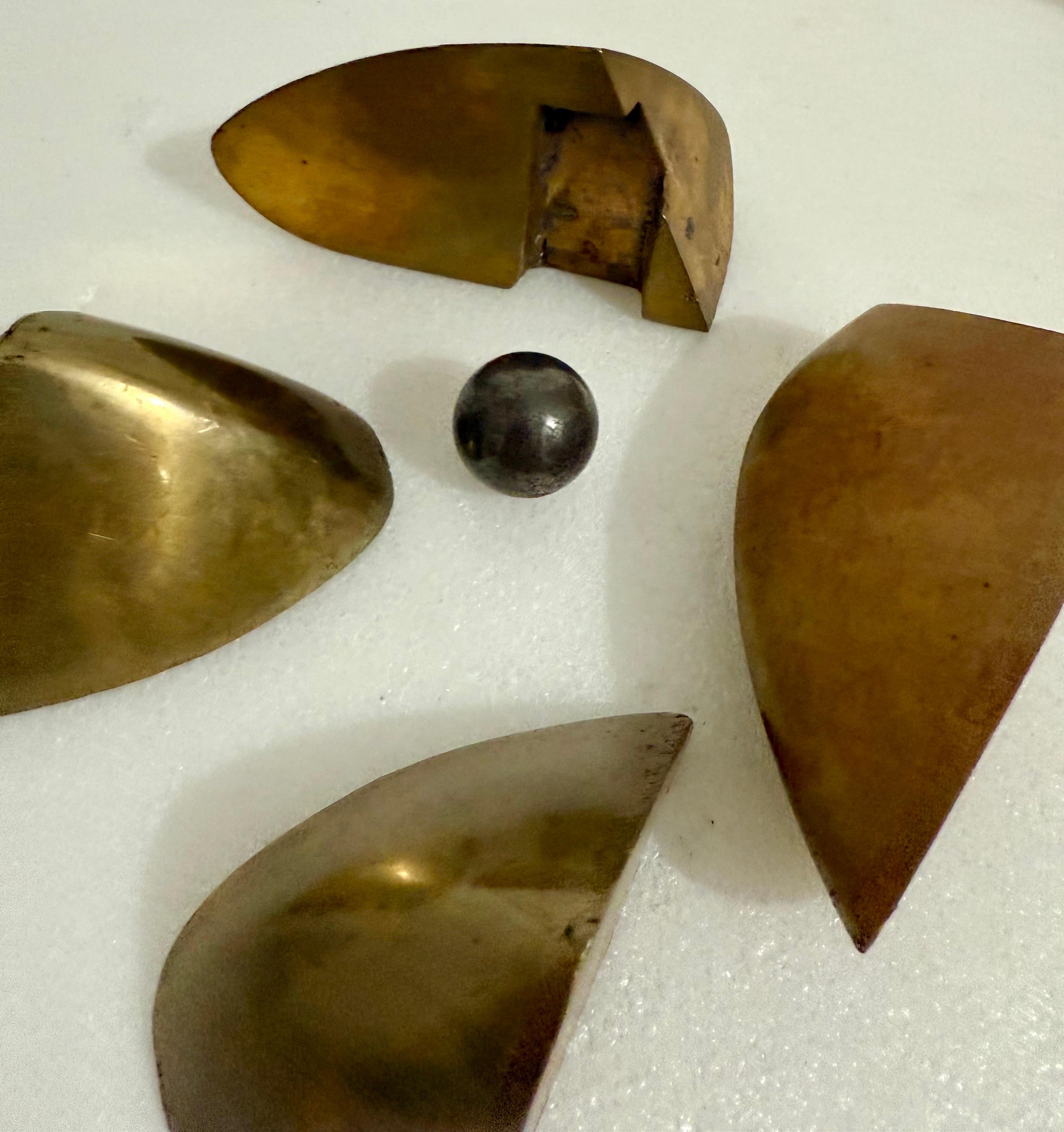 Sculpture abstraite architecturale espagnole catalane Xavier Corbero en bronze et acier en vente 6