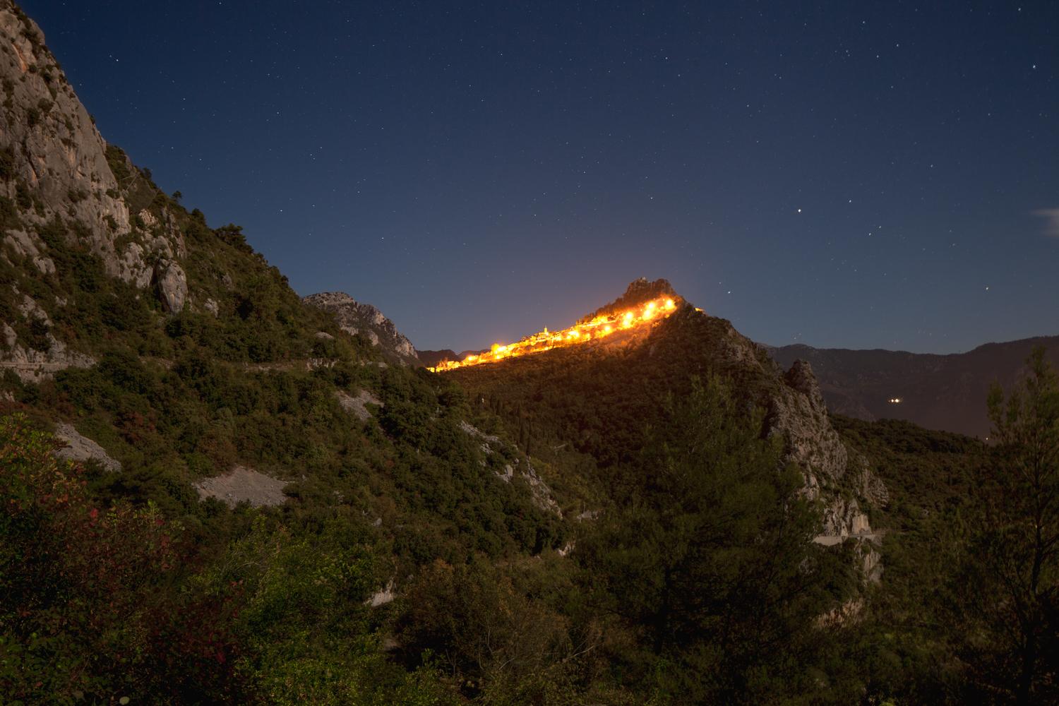 Ridge von Xavier Dumoulin – Nachtfotografie, Landschaft, Berge, Licht