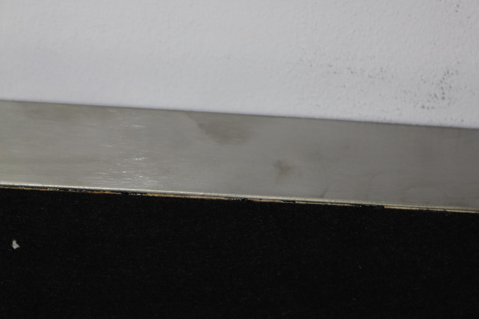 Miroir rectangulaire en acier brossé Xavier Feal, 1970 en vente 5