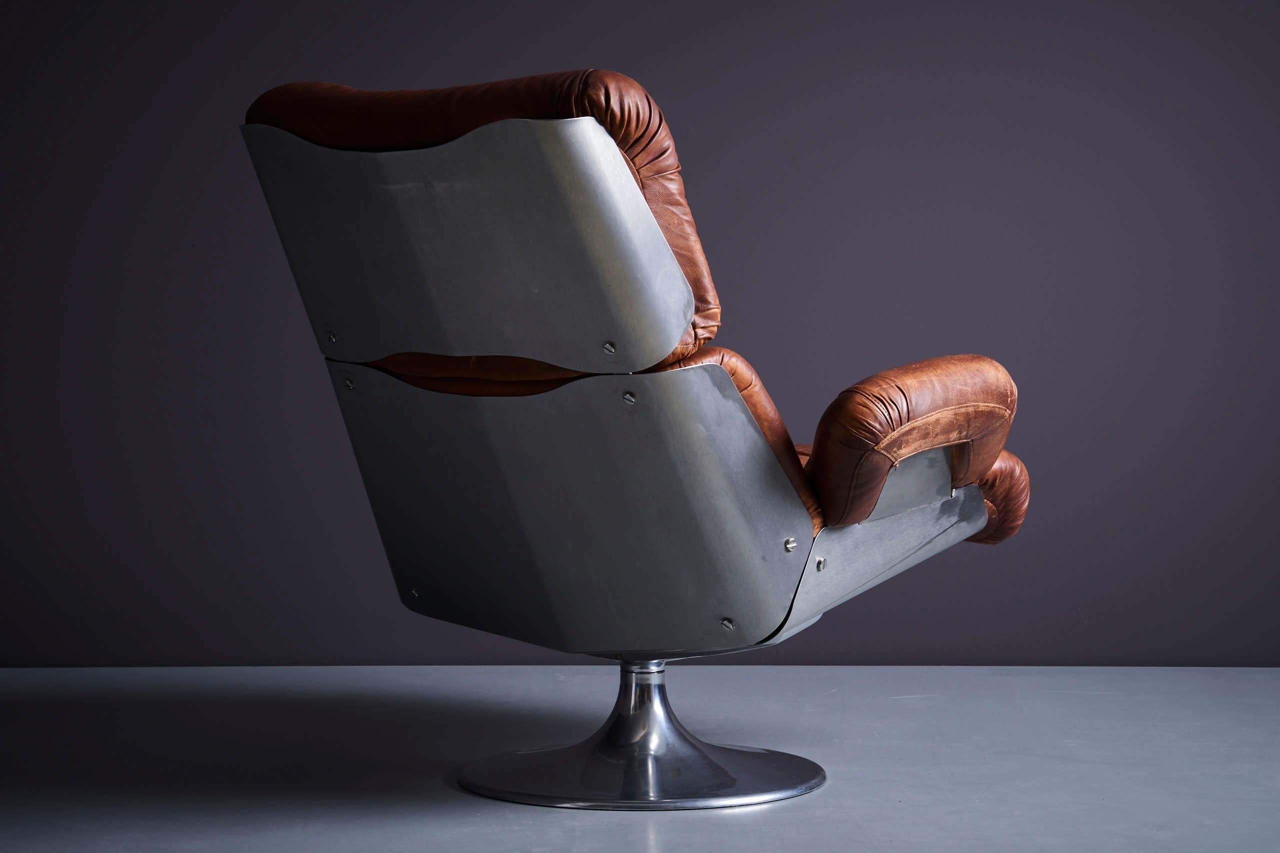 Xavier Feal Lounge Chair with Ottoman, France - 1970s 4