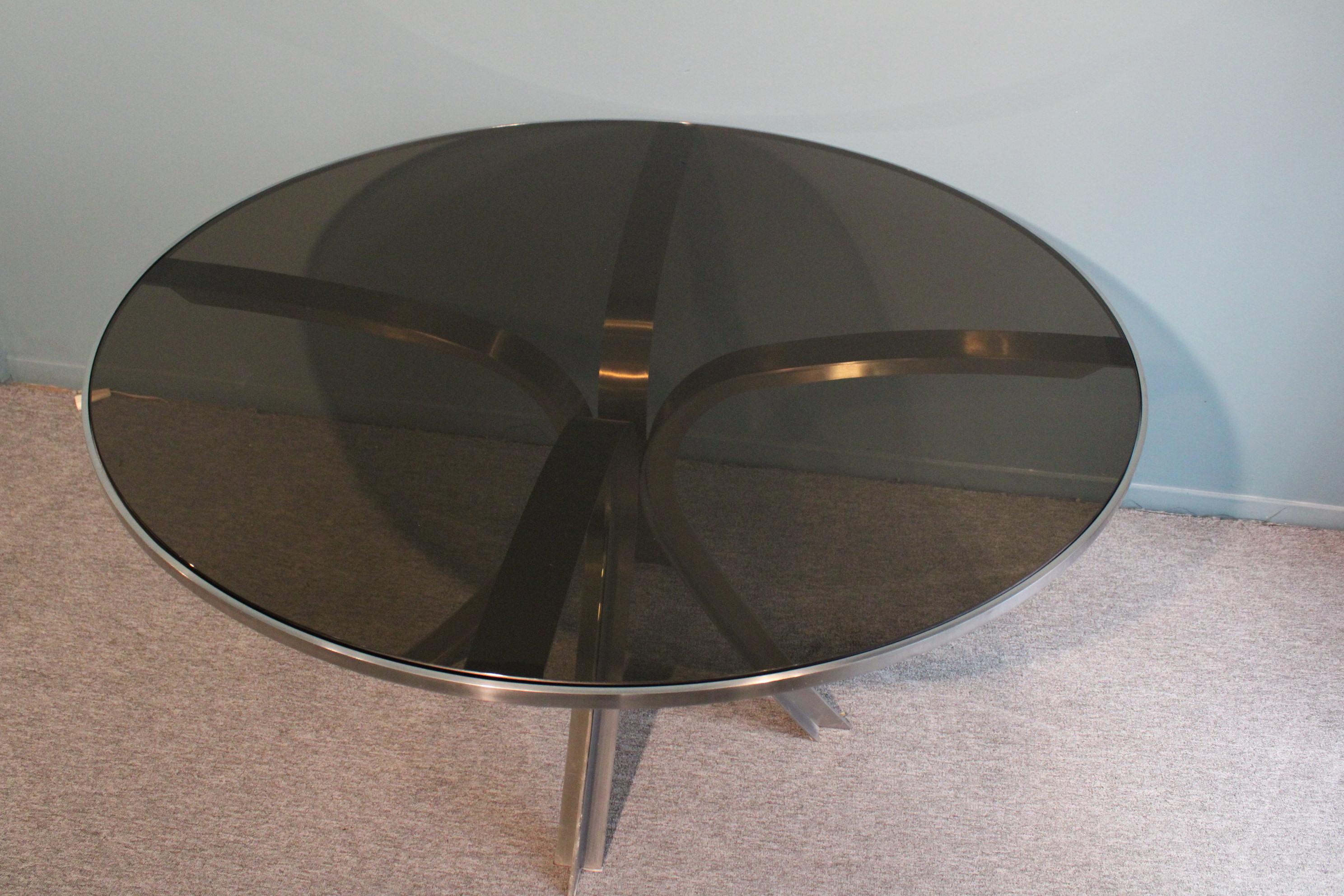 Xavier Feal Round Dinning Table  For Sale 4