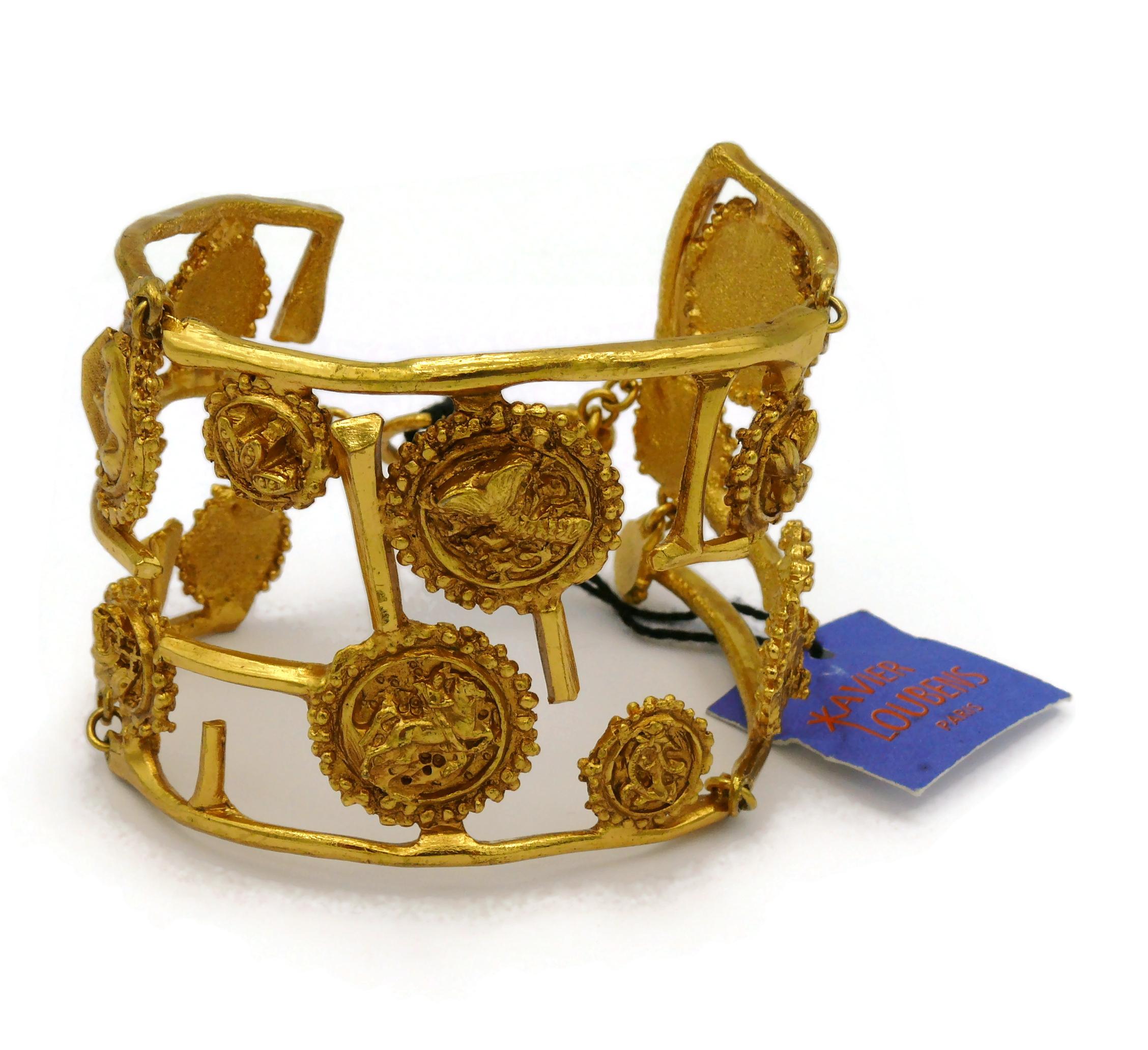 XAVIER LOUBENS Vintage Gold Tone Cuff Bracelet In Excellent Condition For Sale In Nice, FR