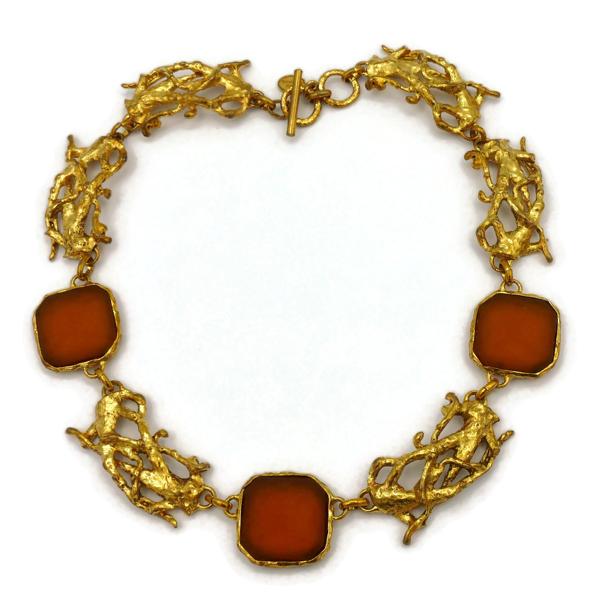 XAVIER LOUBENS Vintage Goldfarbene Glieder- und Milchglas-Cabochon-Halskette, Vintage im Zustand „Gut“ im Angebot in Nice, FR