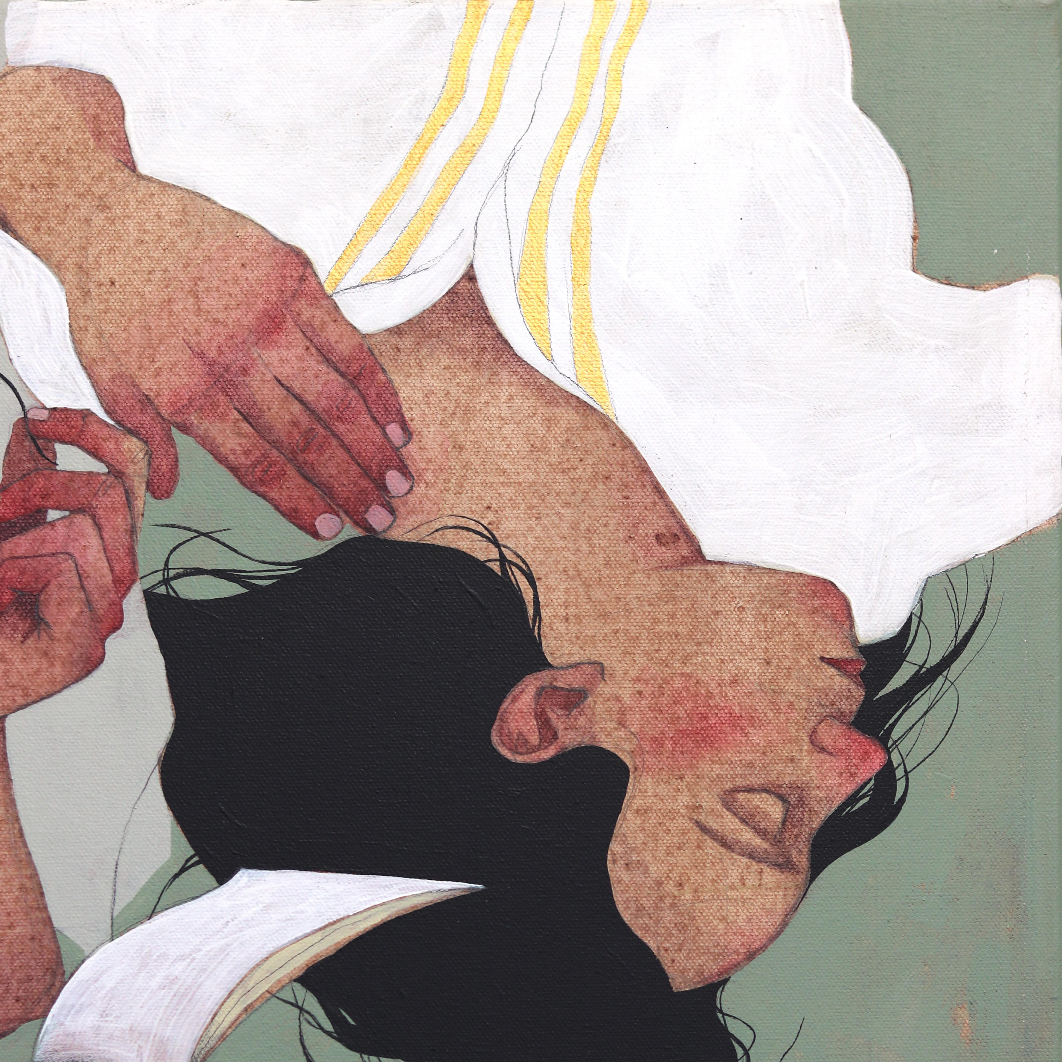 Enracinées dans l'introspection et la nuance émotionnelle, les œuvres figuratives en techniques mixtes de Xenia Gray capturent la tension tranquille entre la solitude et la connexion. Ses peintures représentent souvent la forme humaine suspendue