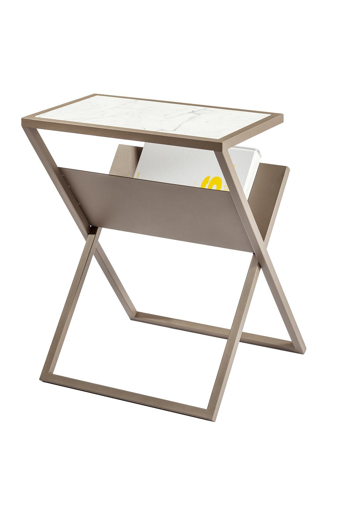 Xezette-Tisch, moderner Metall-Beistelltisch (Moderne) im Angebot