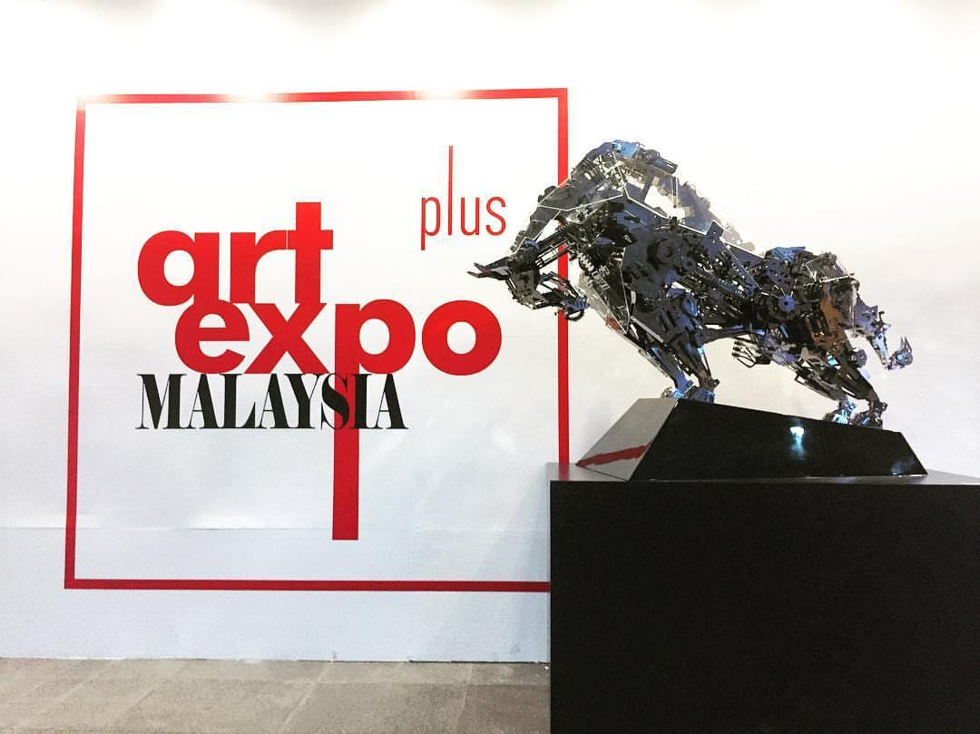 The Conqueror, Life Sized Mechanical Bull Run Modern Pop Art, Figurine In Stock 3