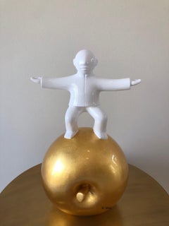 Scultura del noto artista cinese Xie Ai Ge - serie Golden Apple