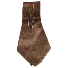 Xing Yuan brown leaf silk tie
