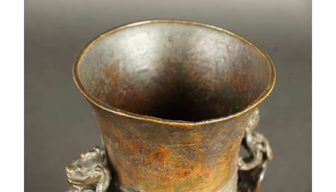 14th-15th Century China Bronze Vase Late Yuan / Early Ming Dynasty For Sale 2