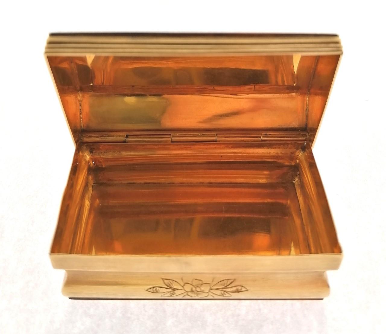 19th Century French Engraved Gold Box In Good Condition For Sale In SEVILLA, ES