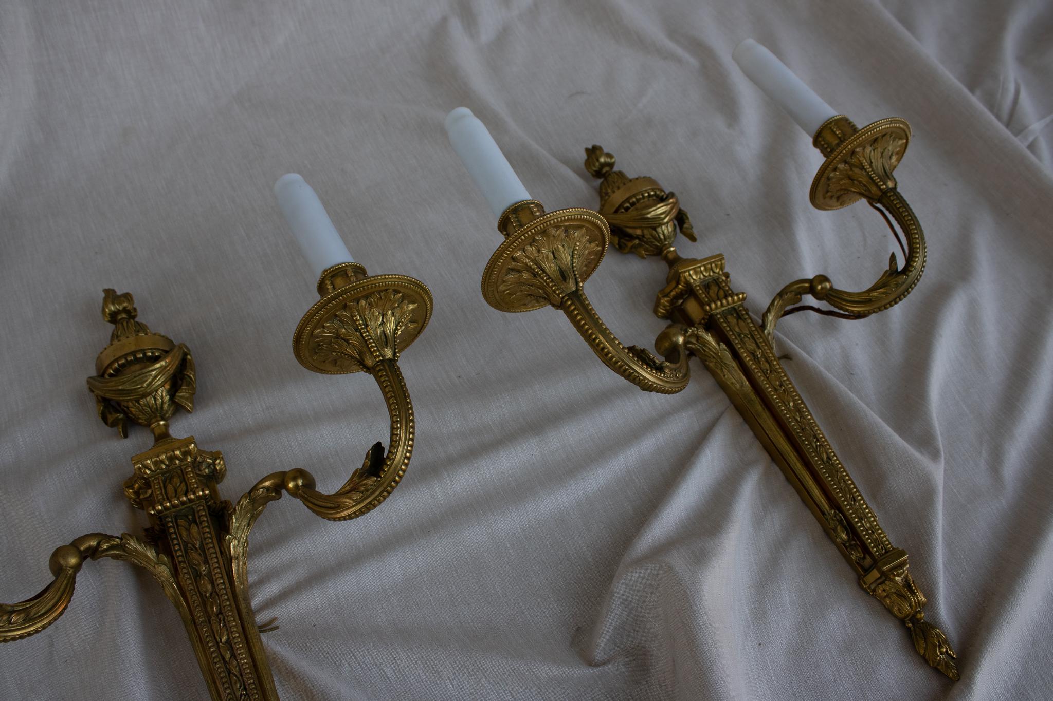 18th Century XIX Century Pair of French Empire bronze Appliqués with urns For Sale