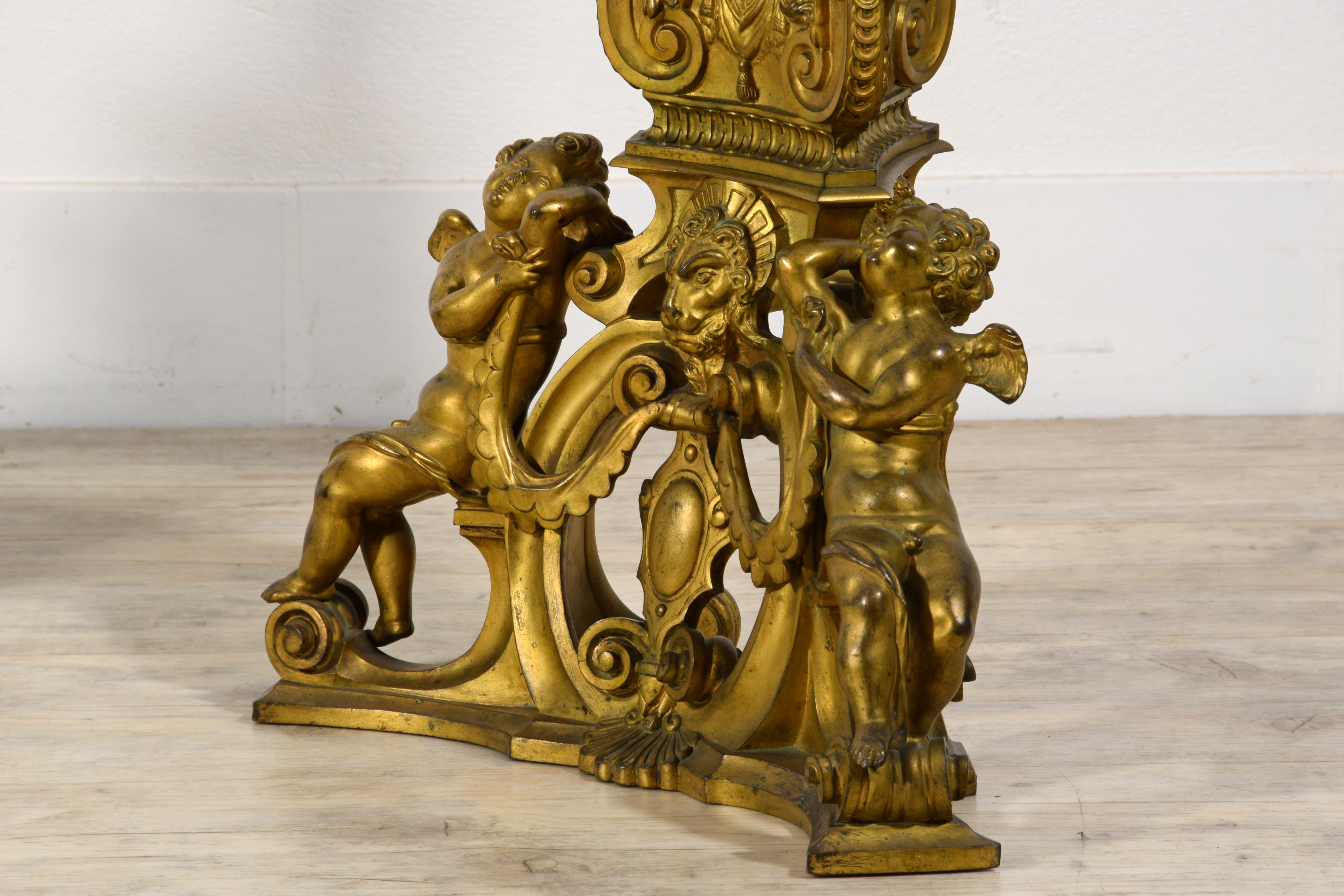 XIX Century, Pair of Venetian Gilt Bronze Fireplace Chenets in Baroque Style For Sale 11