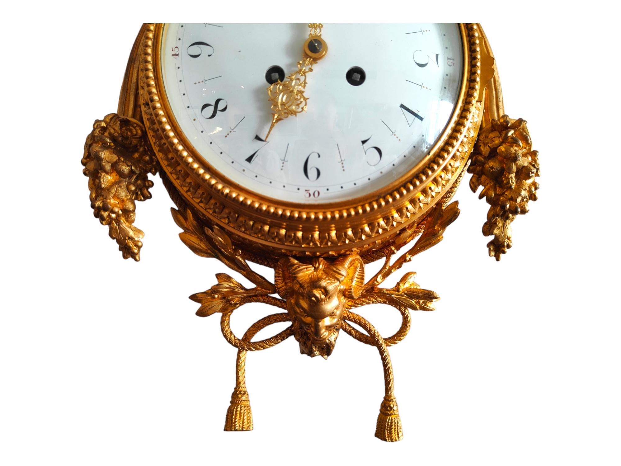 19th Century Wall Clock in Bronze For Sale 4